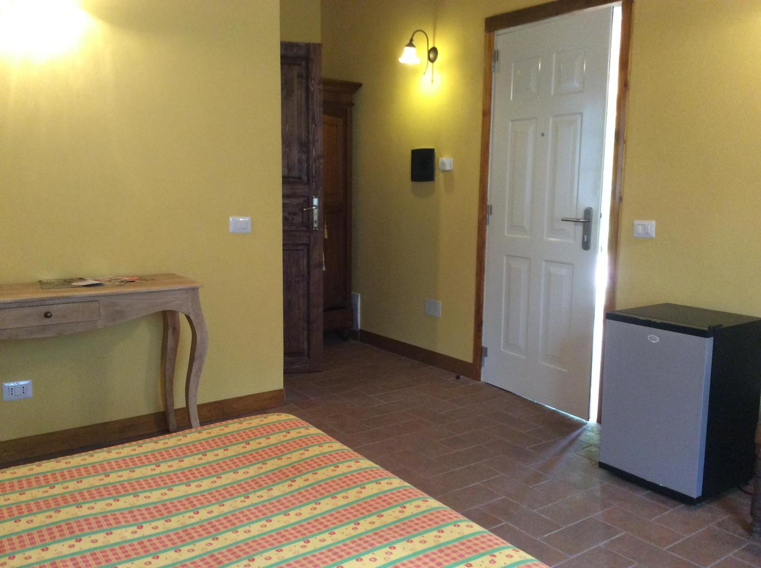 Standard Double Room - Photo 1