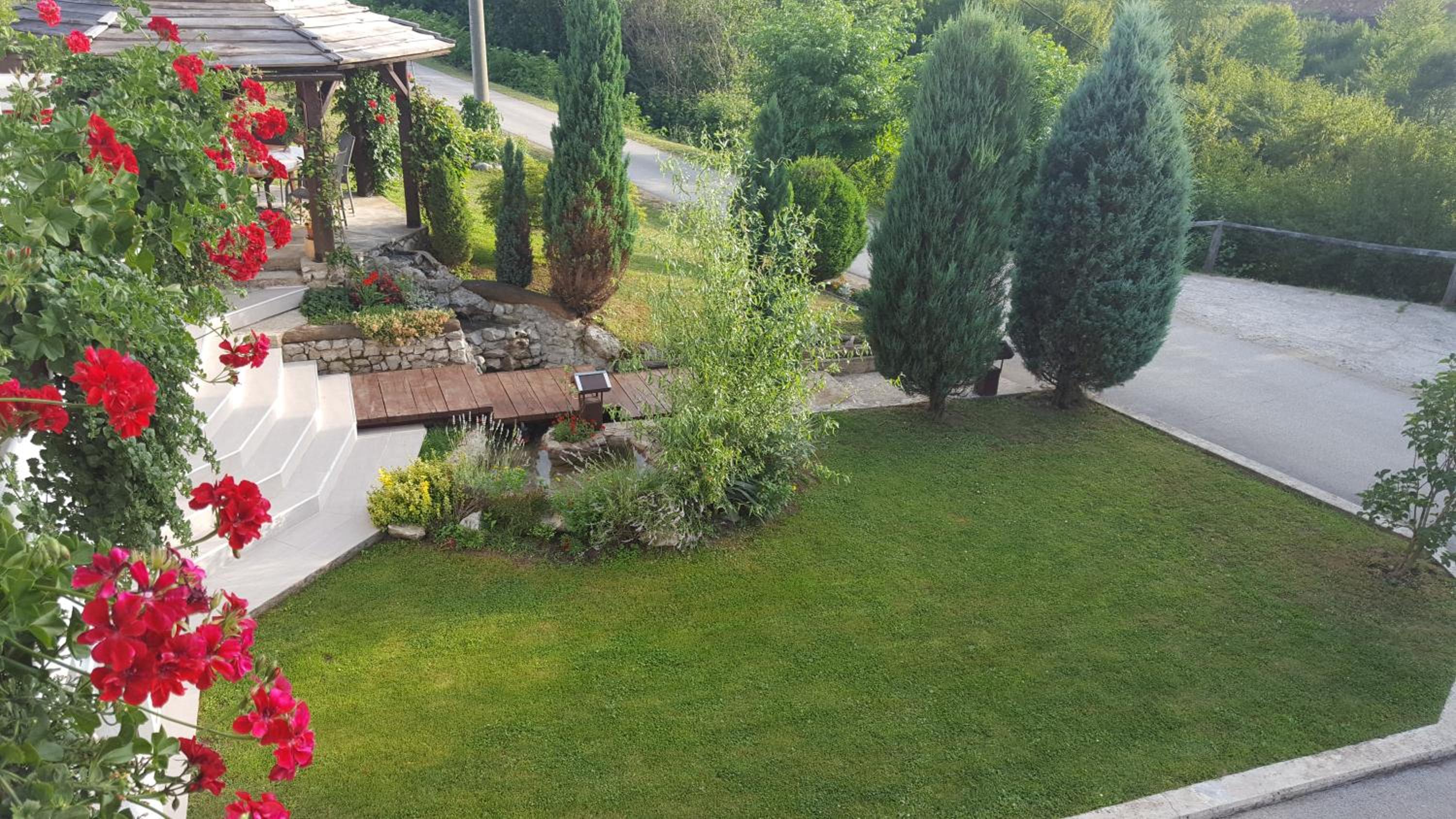 Two-Bedroom Apartment with Balcony - Photo 20