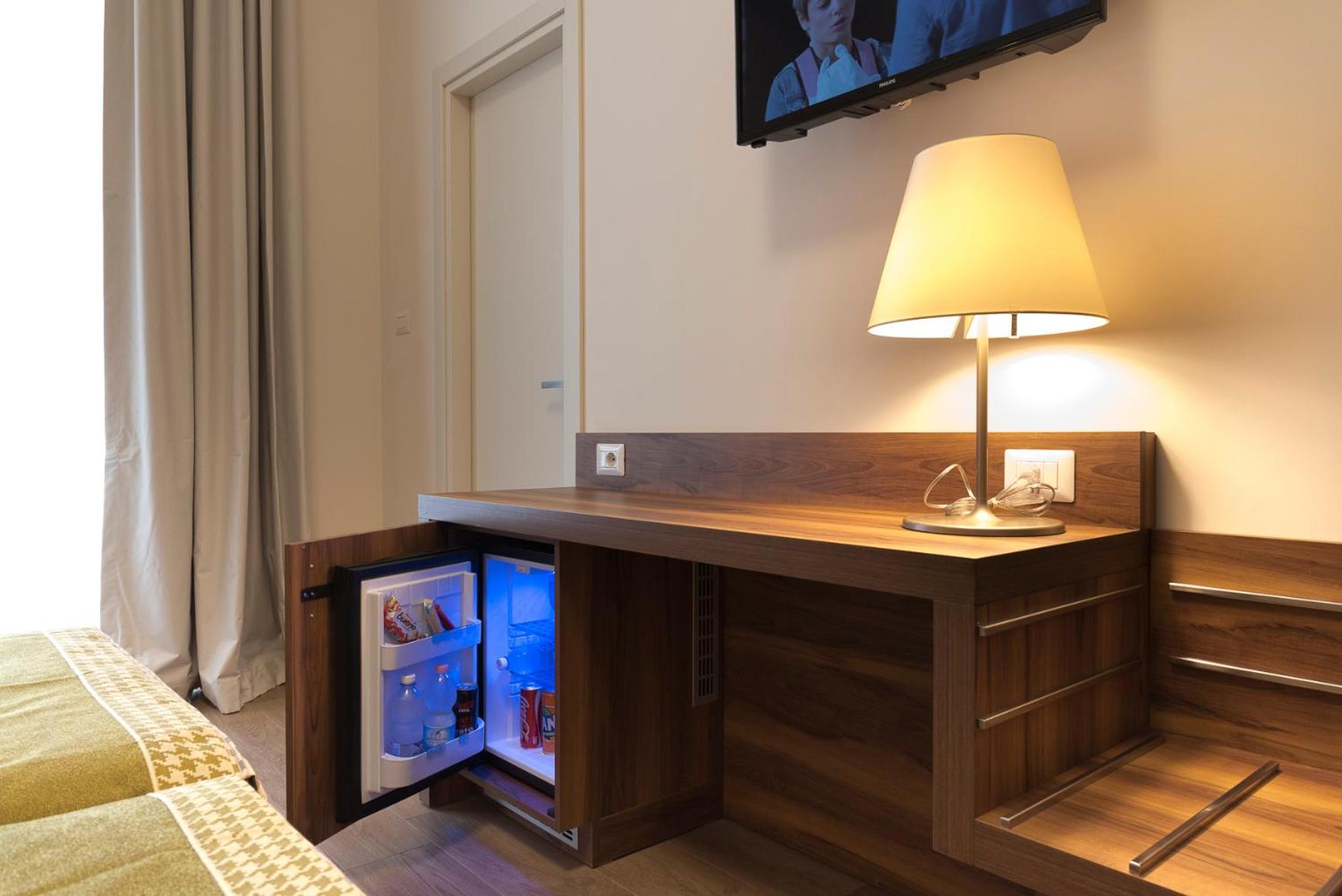 Luxury Double Room with Extra Bed photo 3