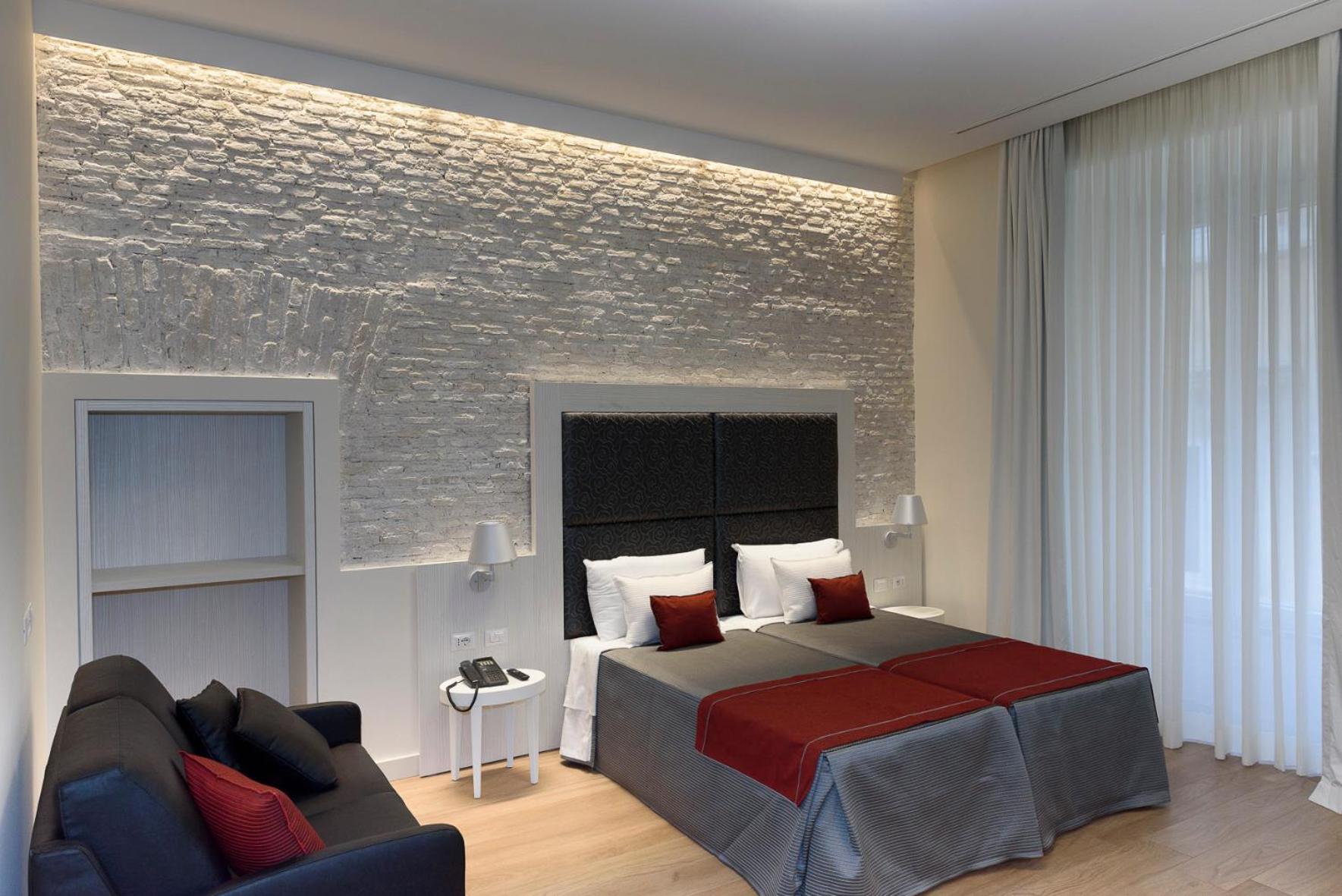 Luxury Double Room with Extra Bed photo 1