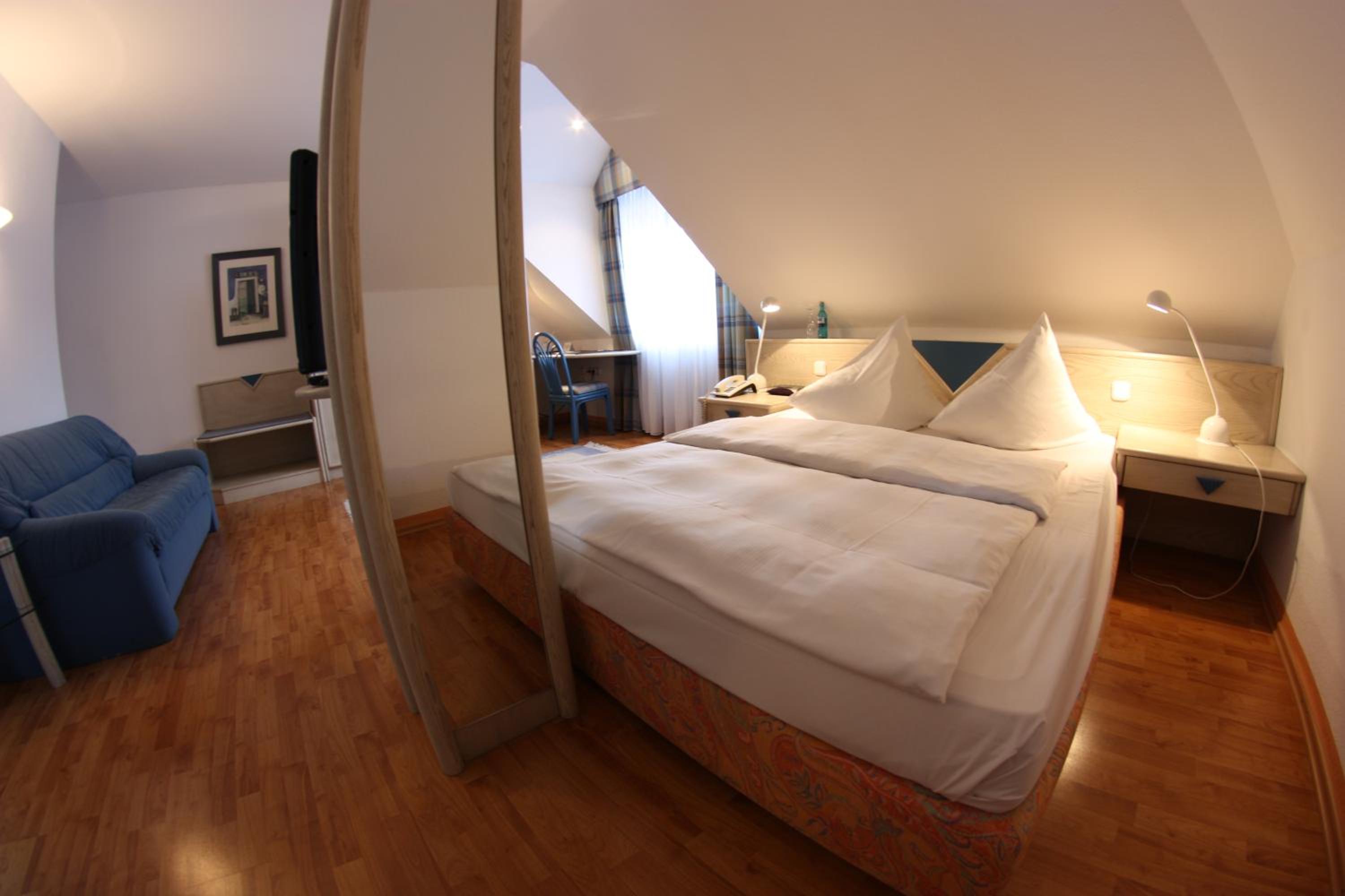 Standard Double Suite - Photo 4