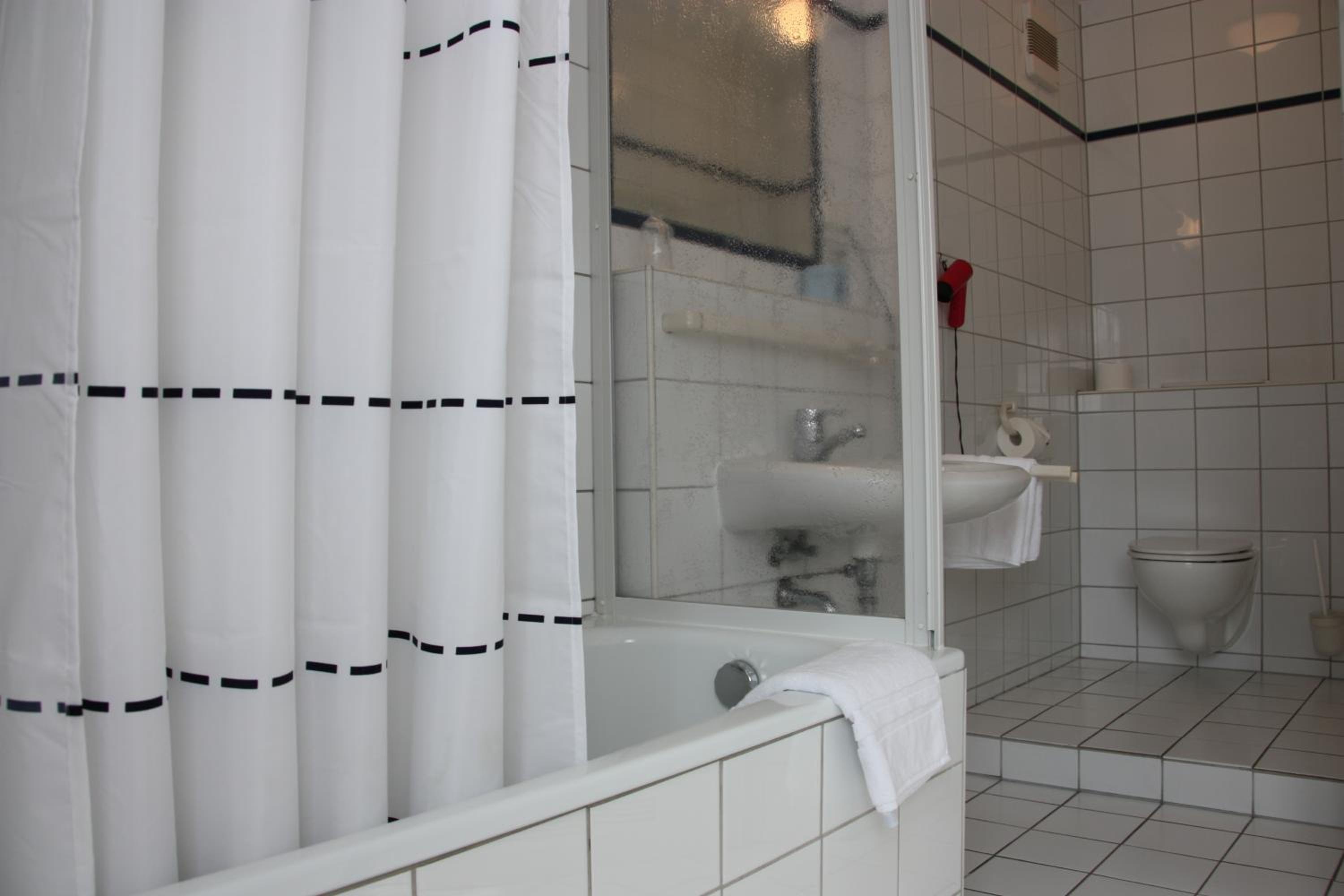 Standard Double Suite - Photo 5