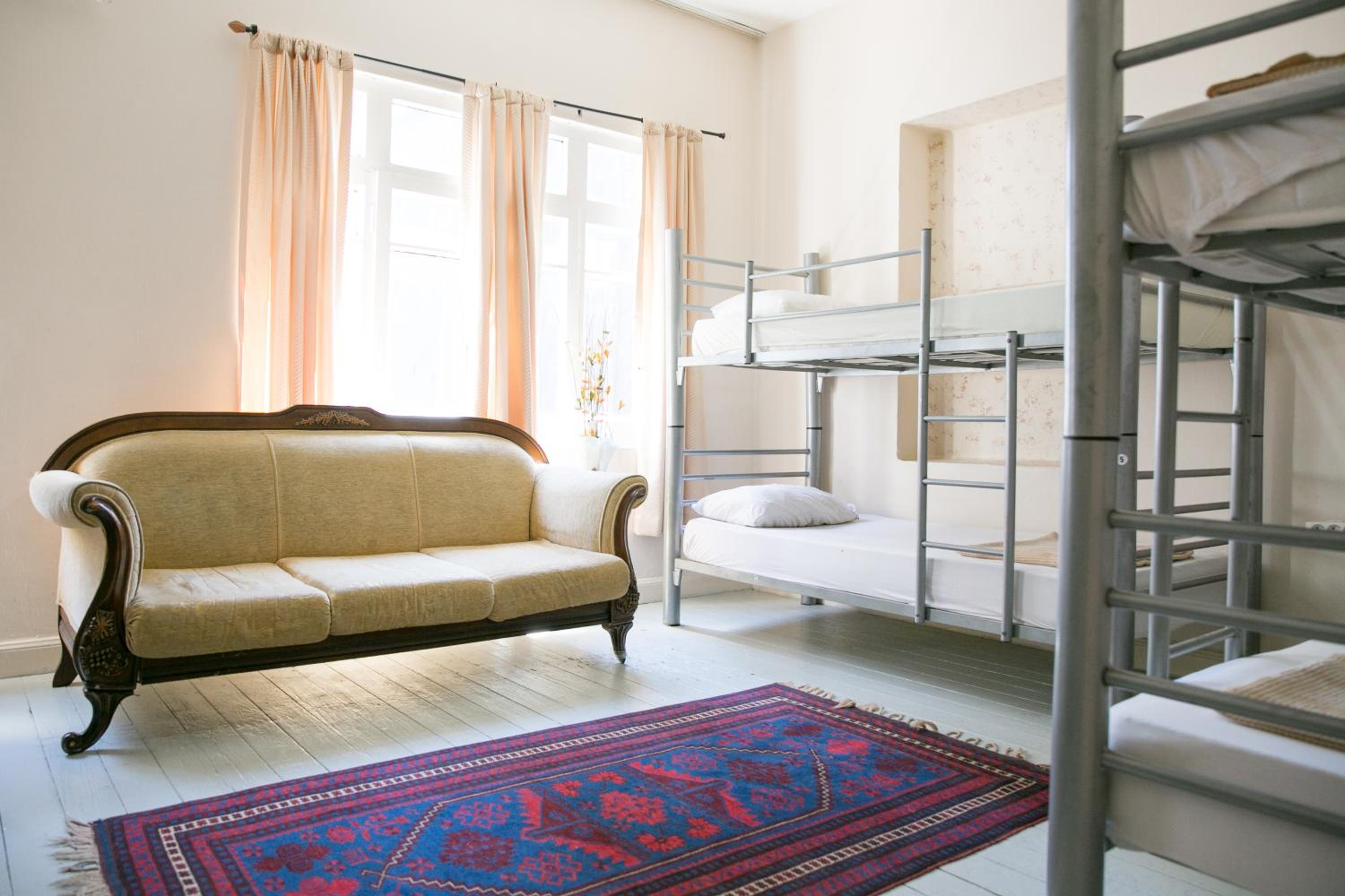 Single Bed In Mixed Dormitory Room photo 3