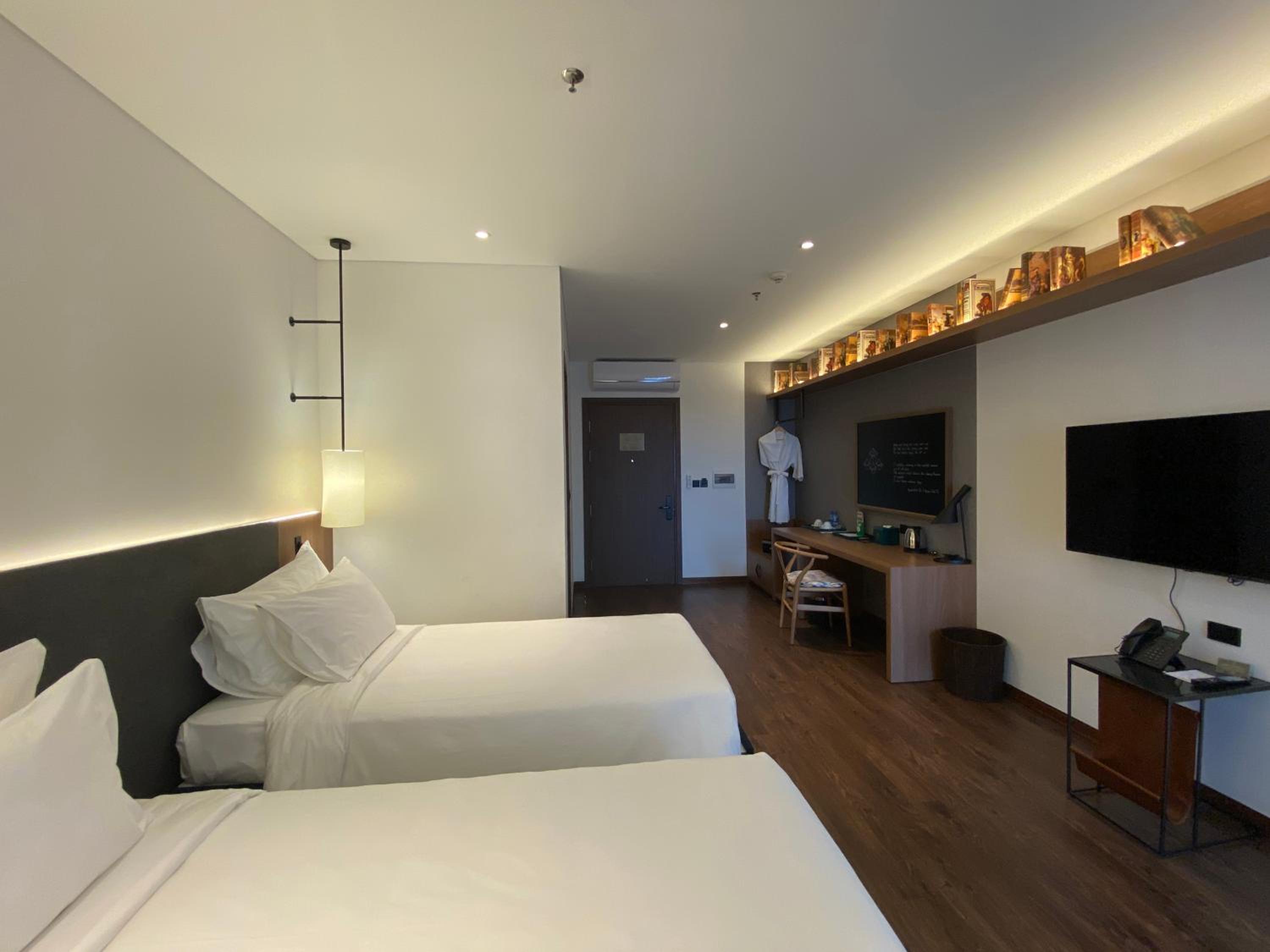 Deluxe Twin Room - Photo 2