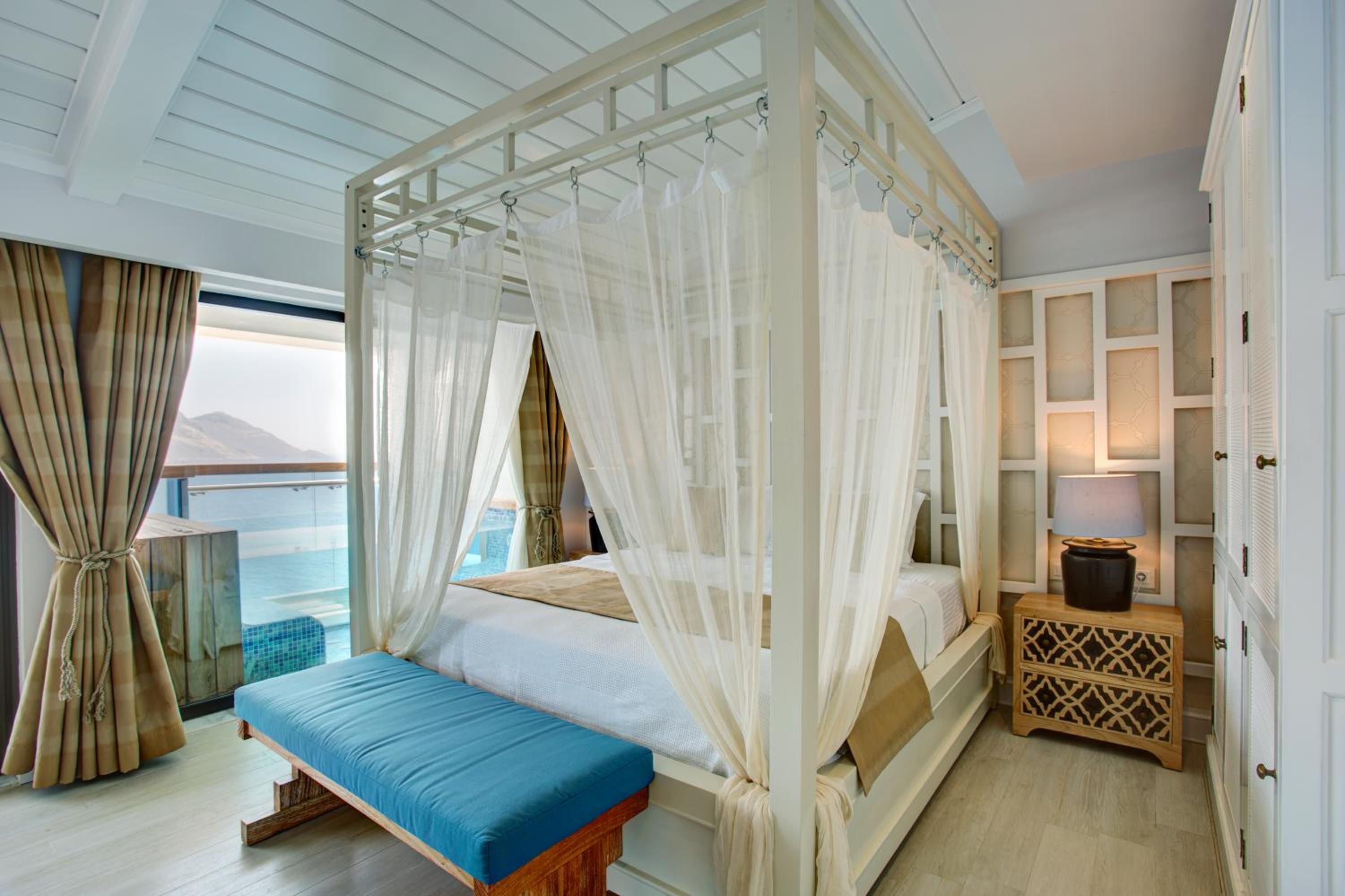 Deluxe Double Room with Sea View photo 2