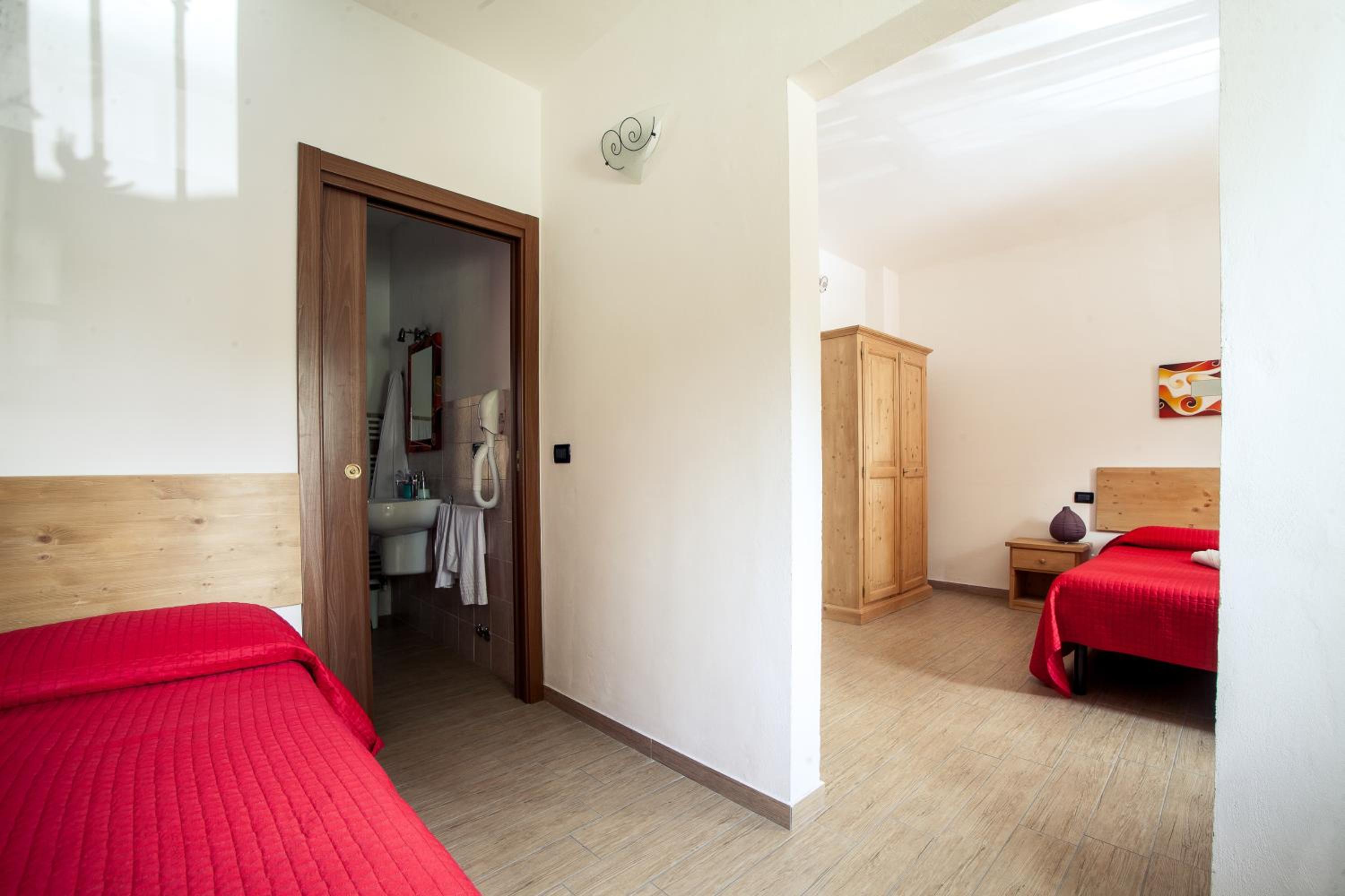 Triple Room photo 3