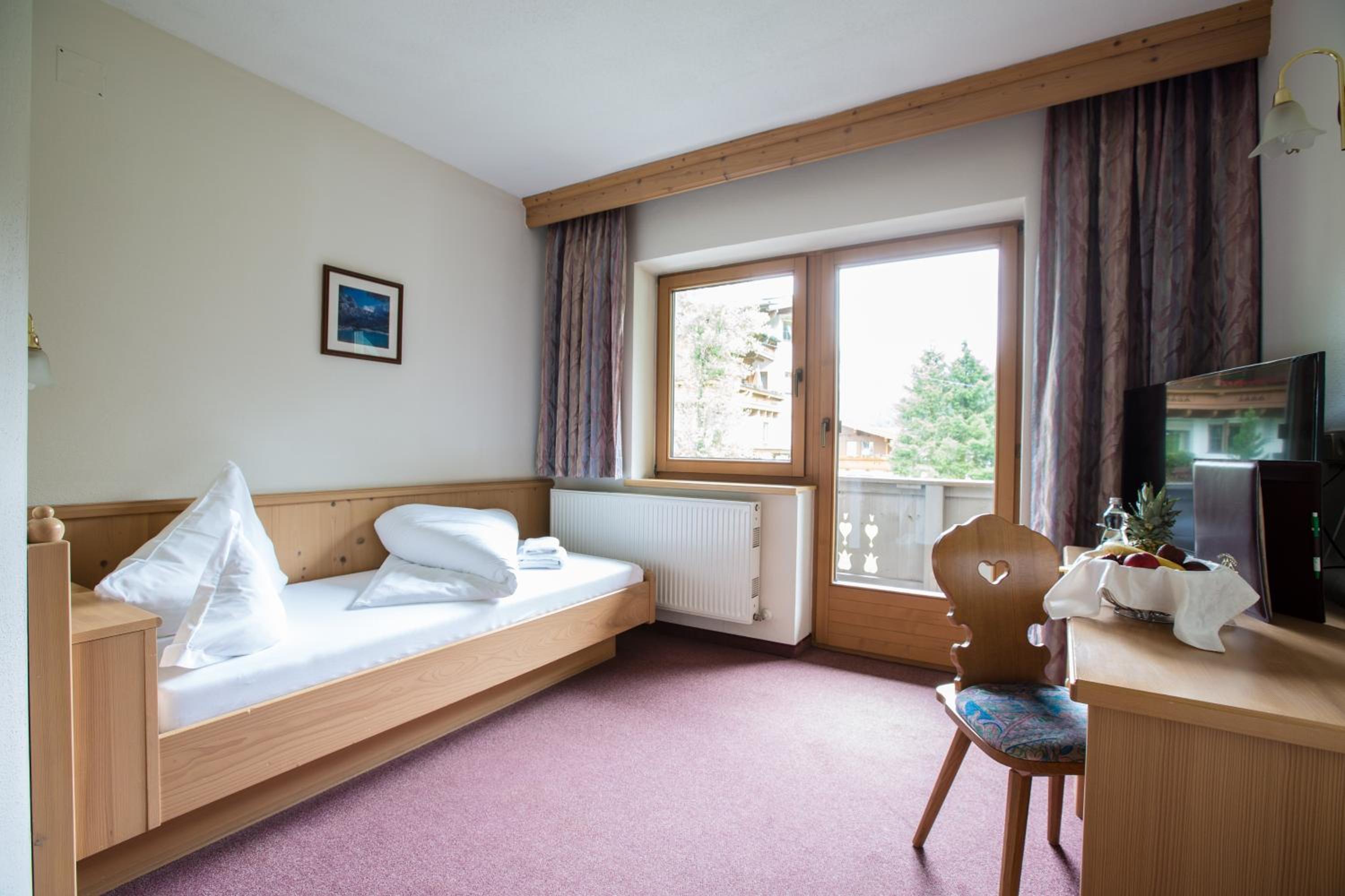 Single Room with Balcony photo 1