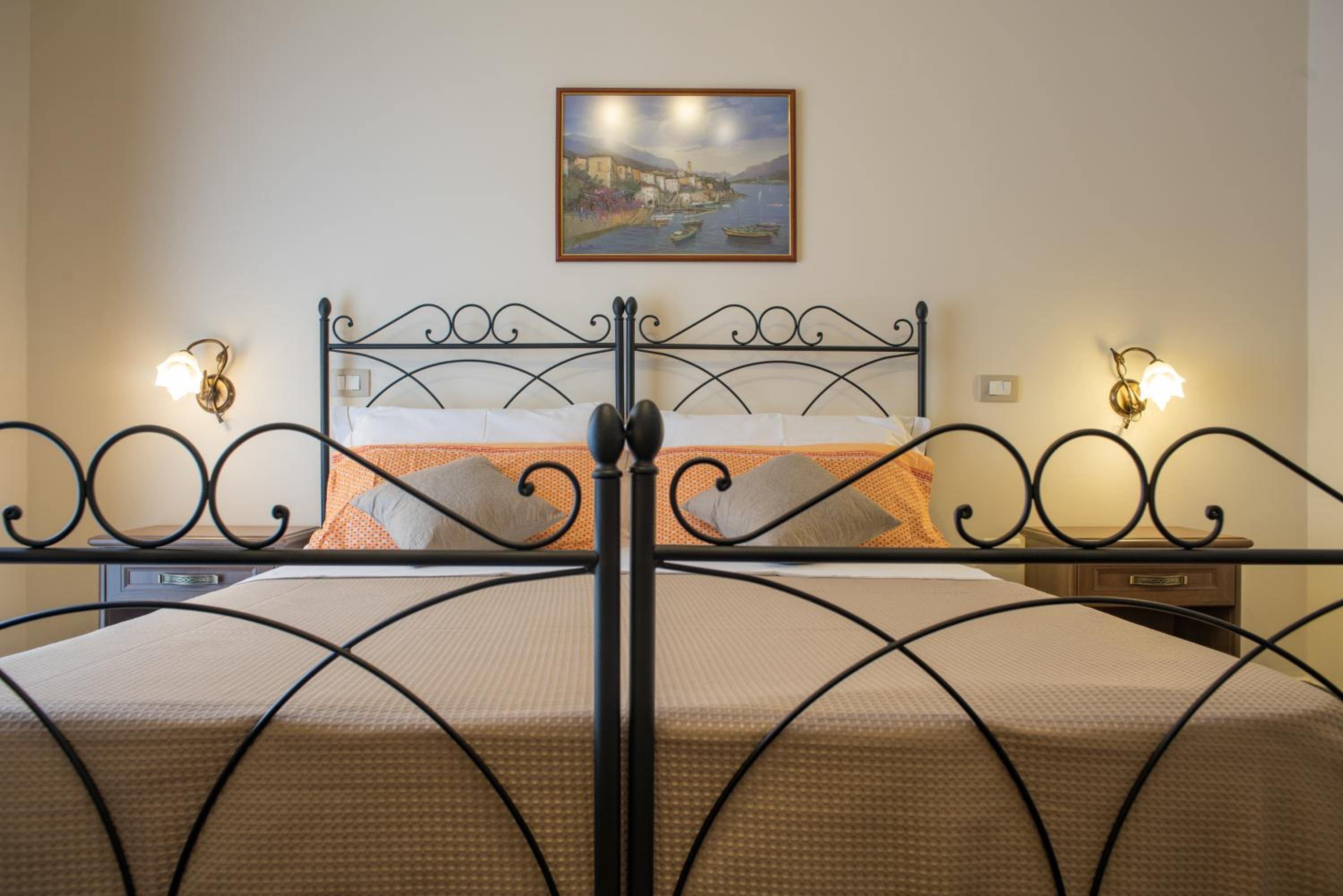 Triple Room with Balcony - Photo 6