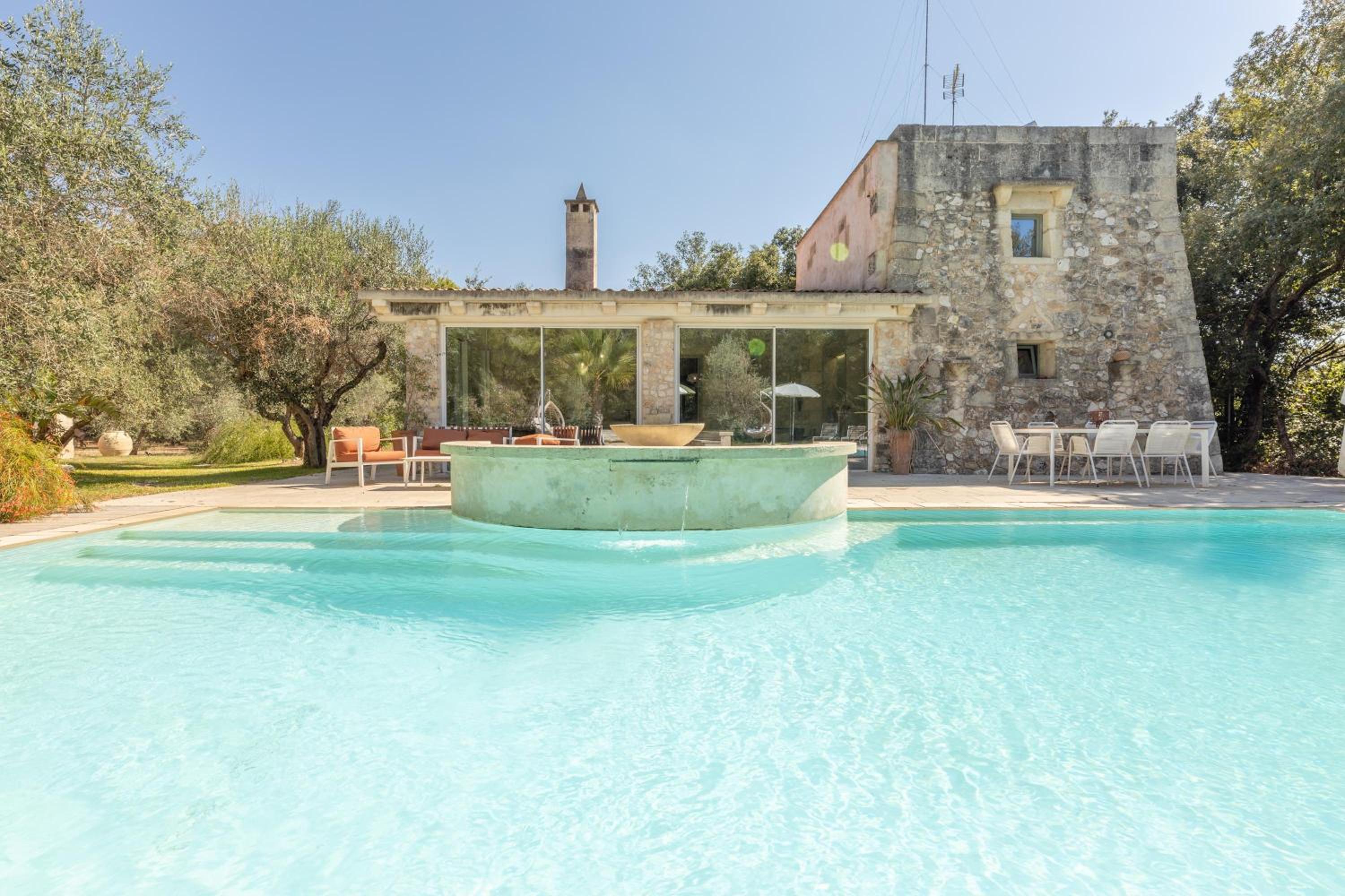 Villa photo 1