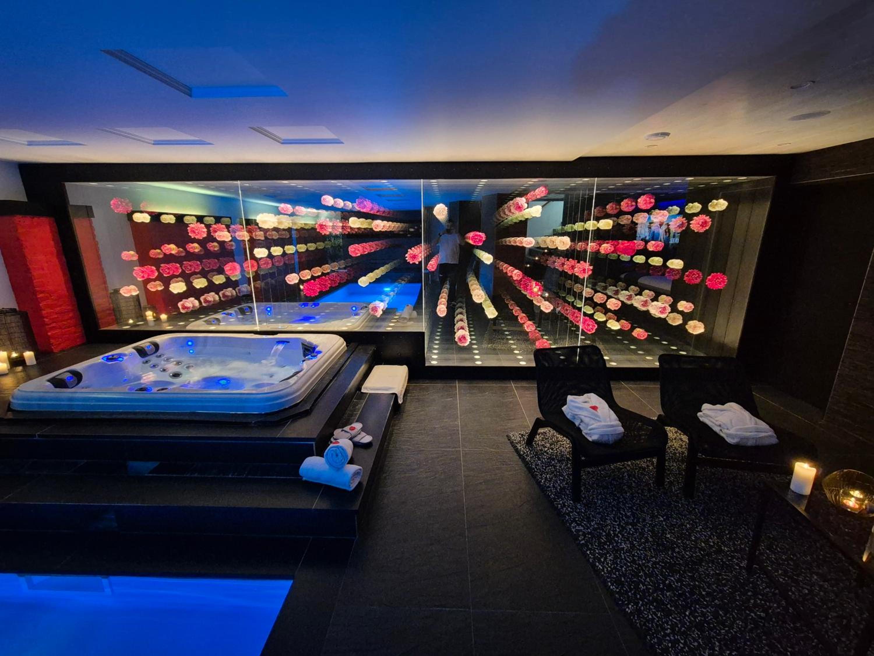 Suite with Private Pool photo 1