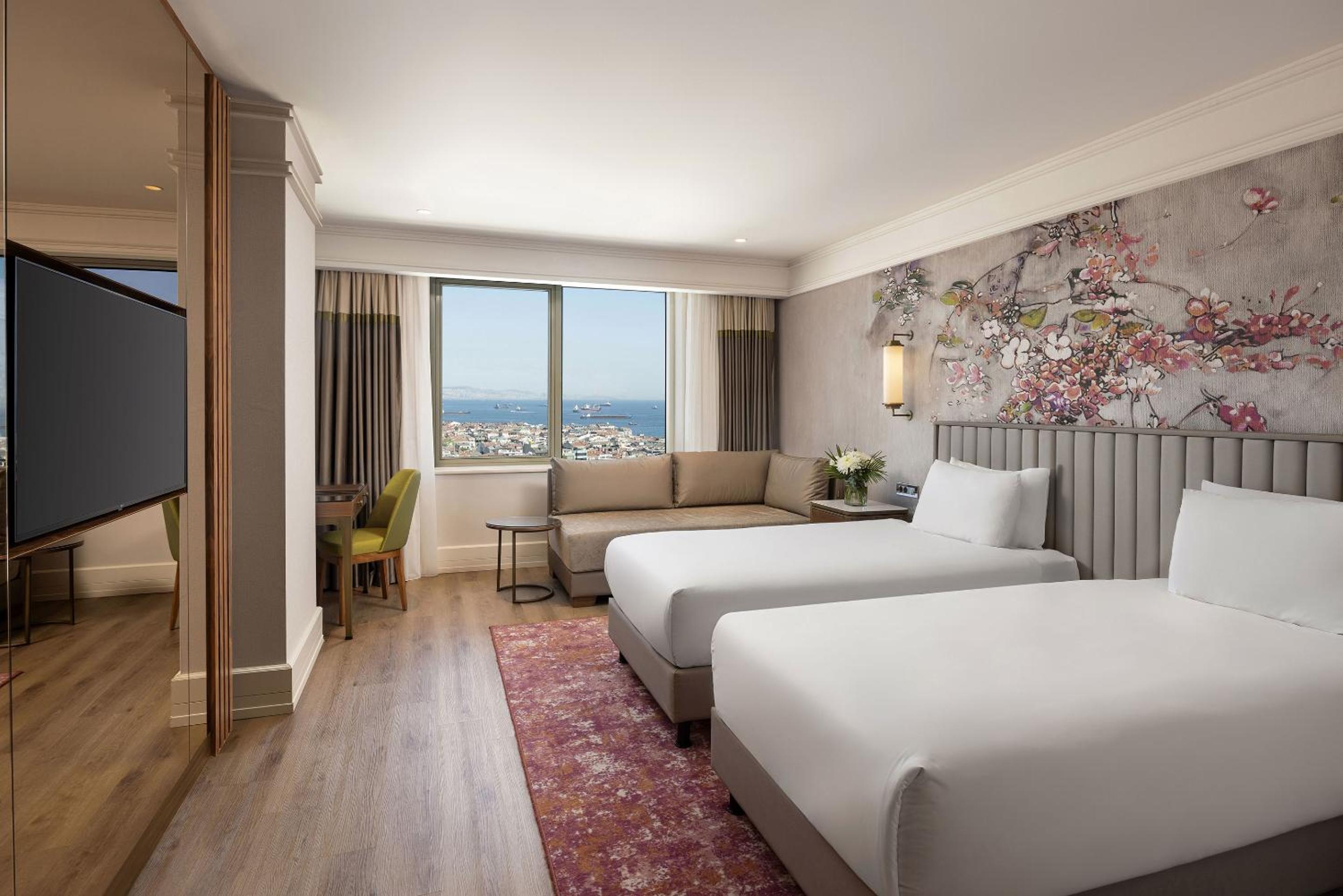 Deluxe Double or Twin Room with Sea View