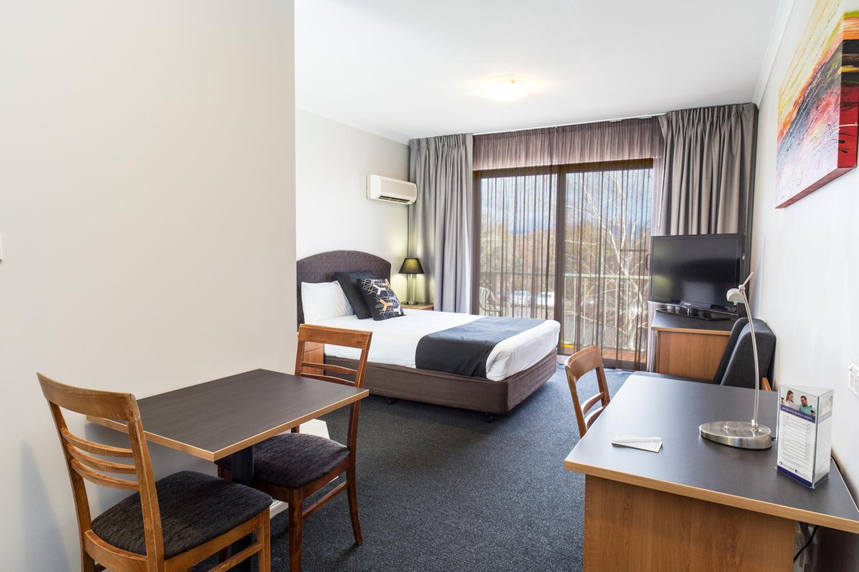 Deluxe Double Room With View photo 3