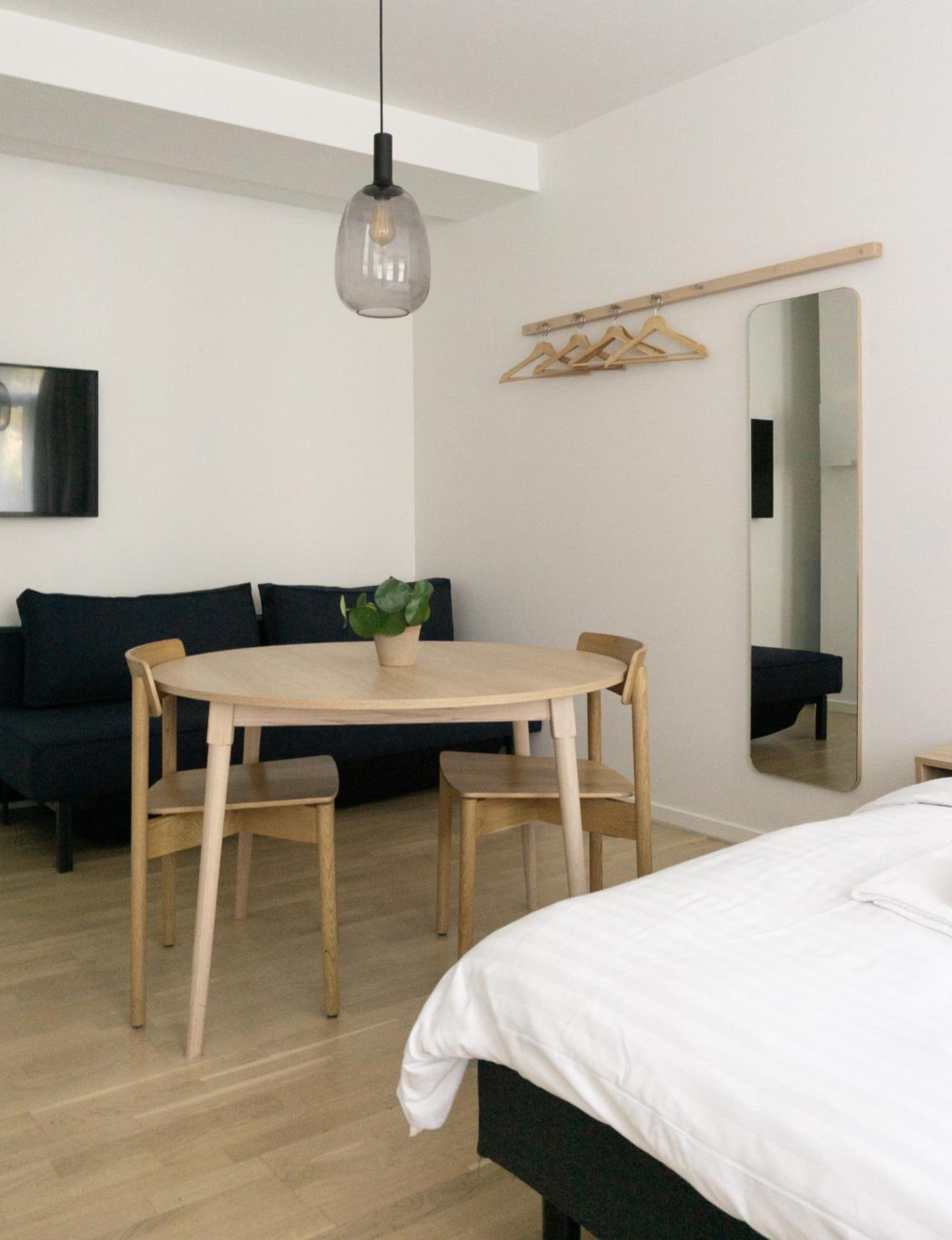 King Studio with Sofa Bed