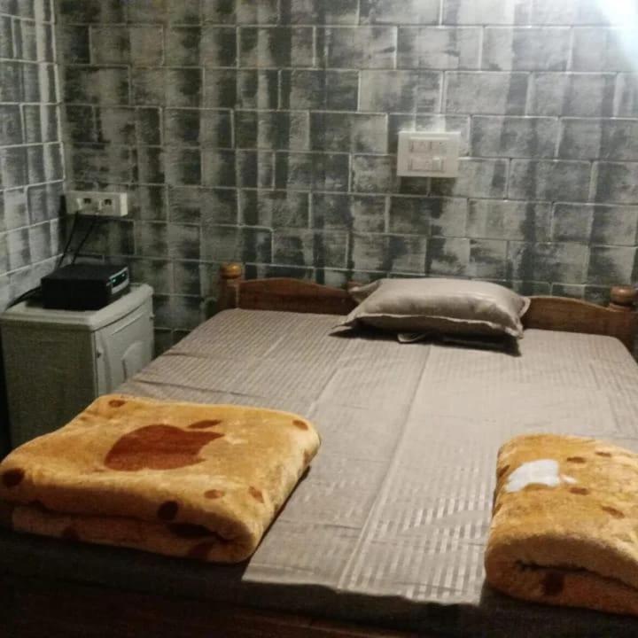 Double Room with Private Bathroom photo 2