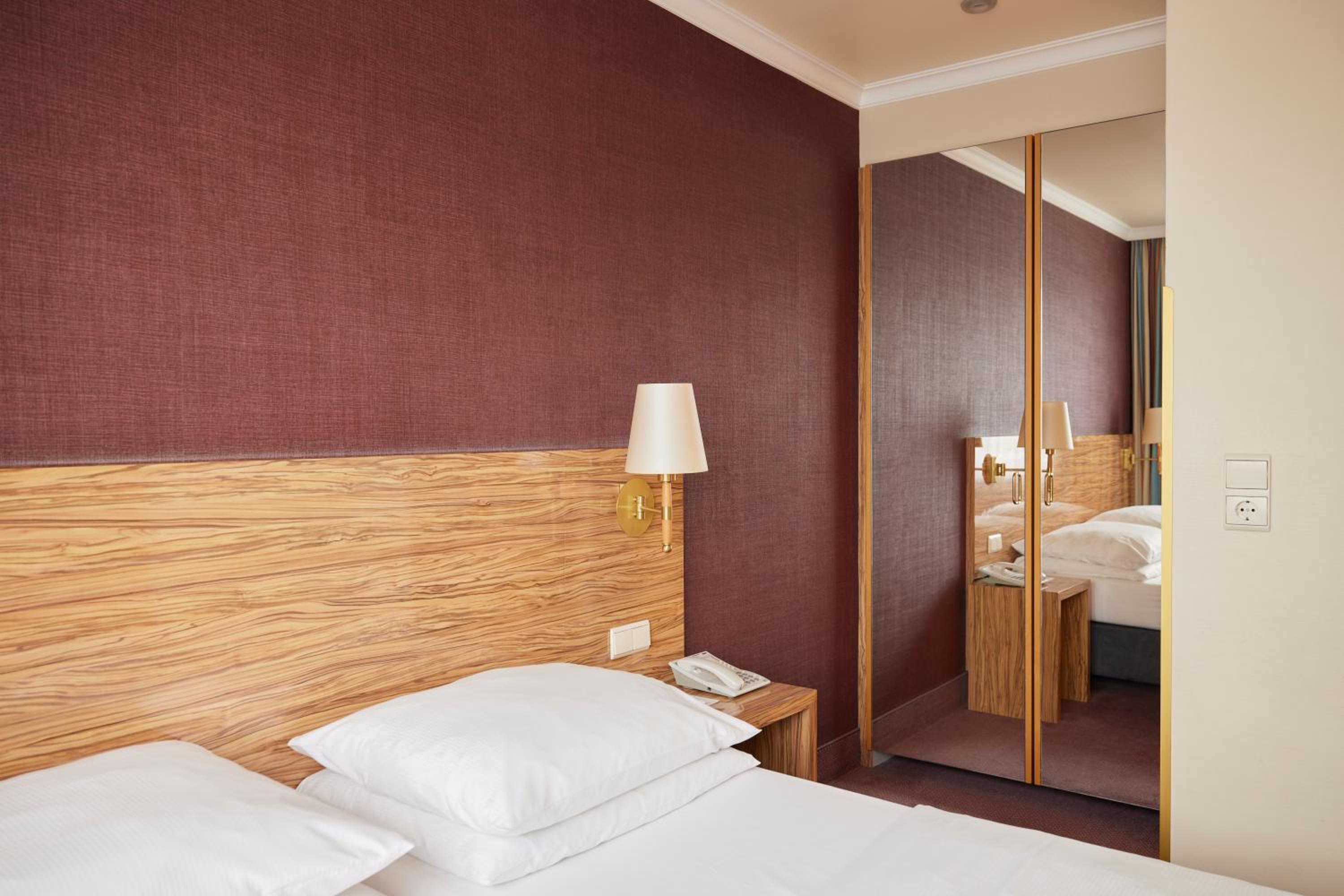 Family Room with double bed and sofa bed - Photo 8
