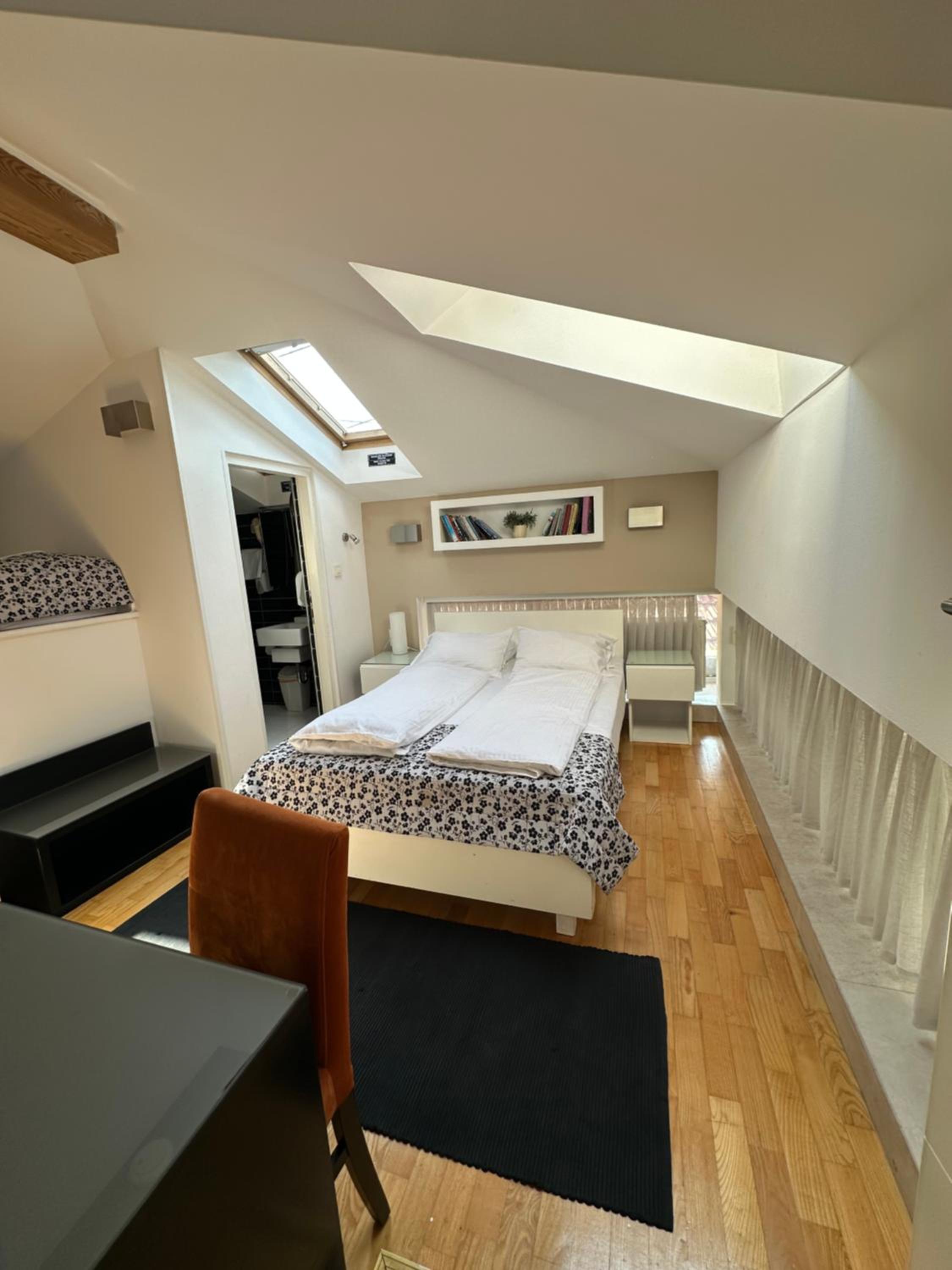 Comfort Triple Room thumbnail 5