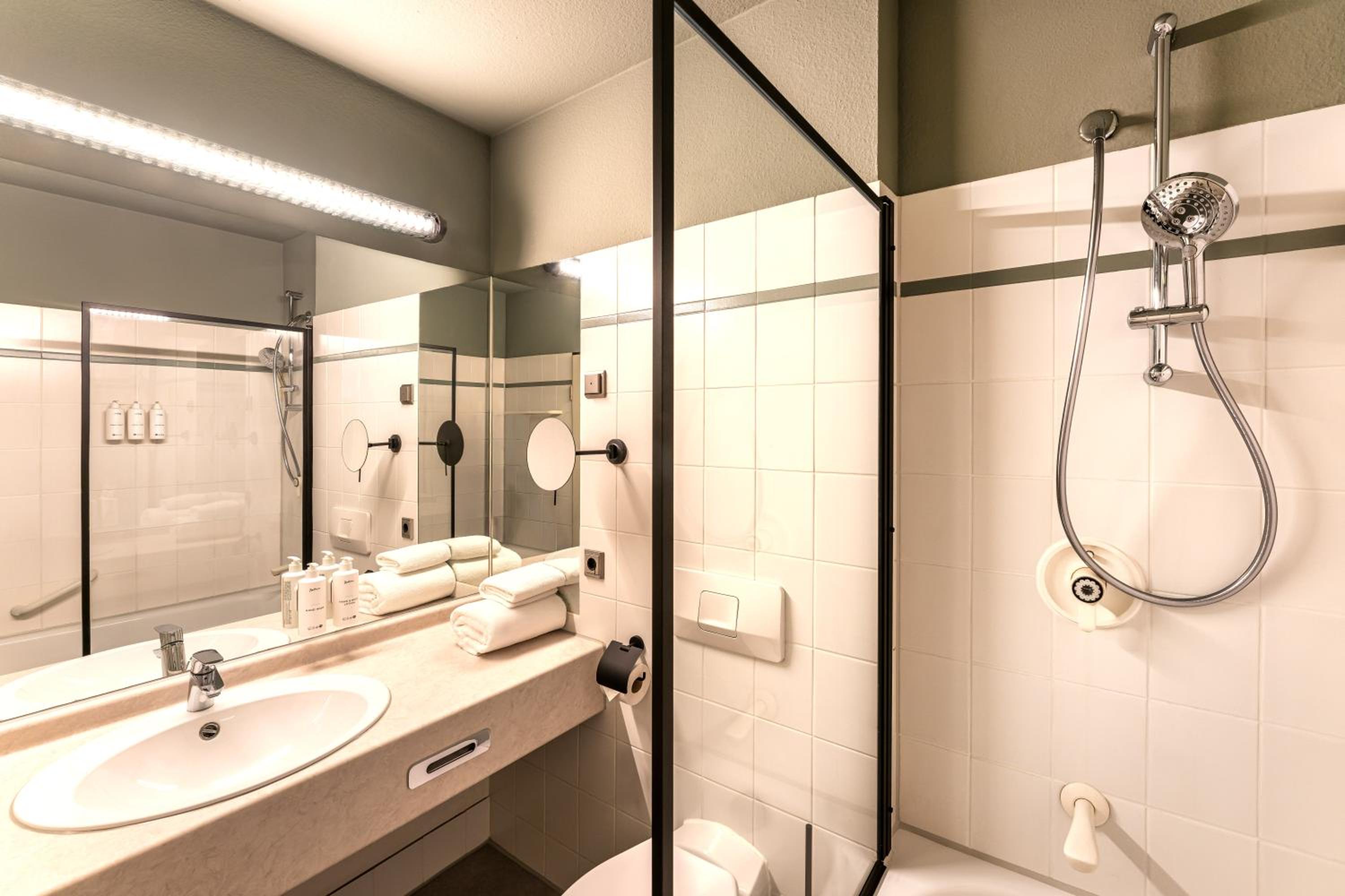 Standard Room - Photo 10