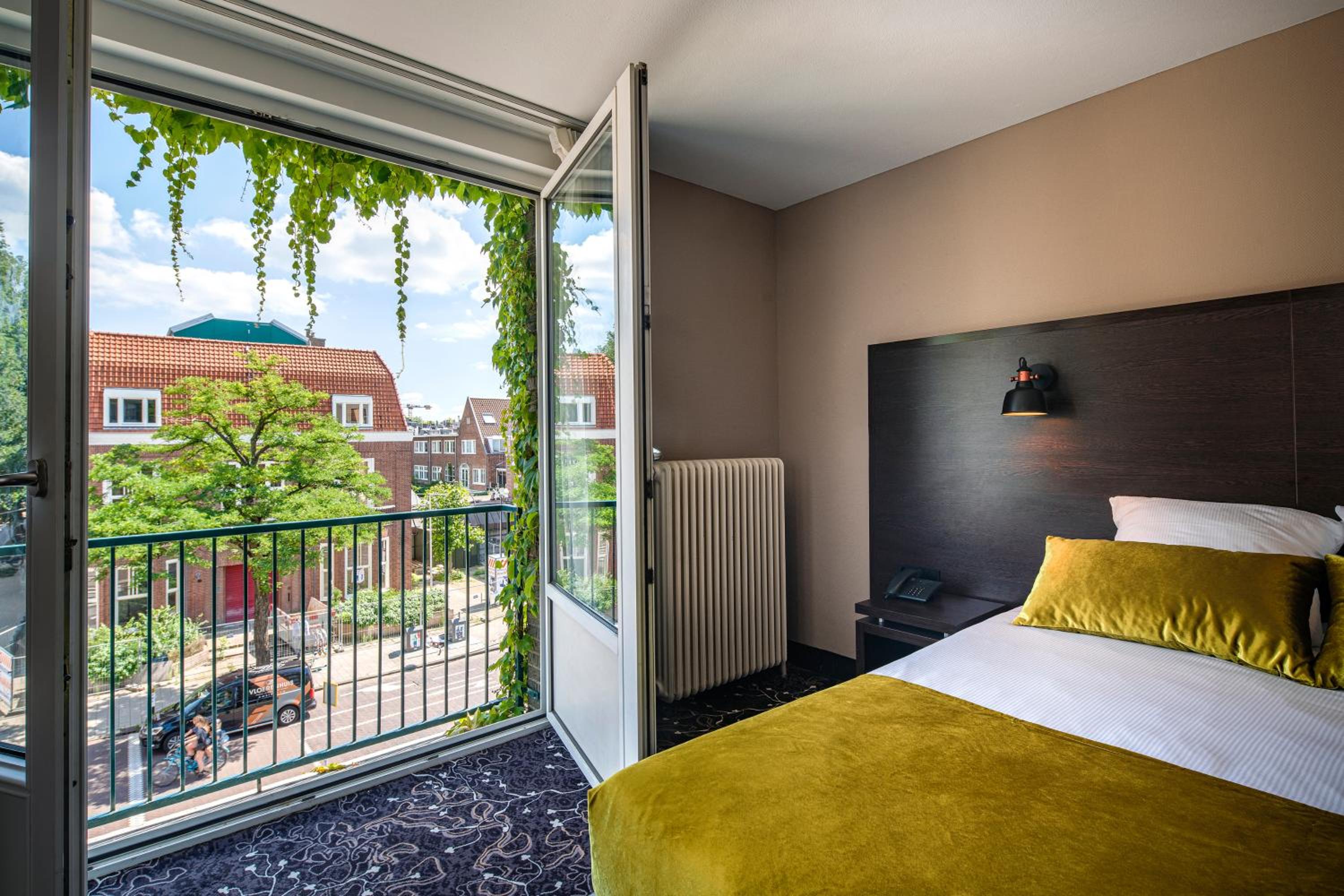 Triple Room with French Balcony