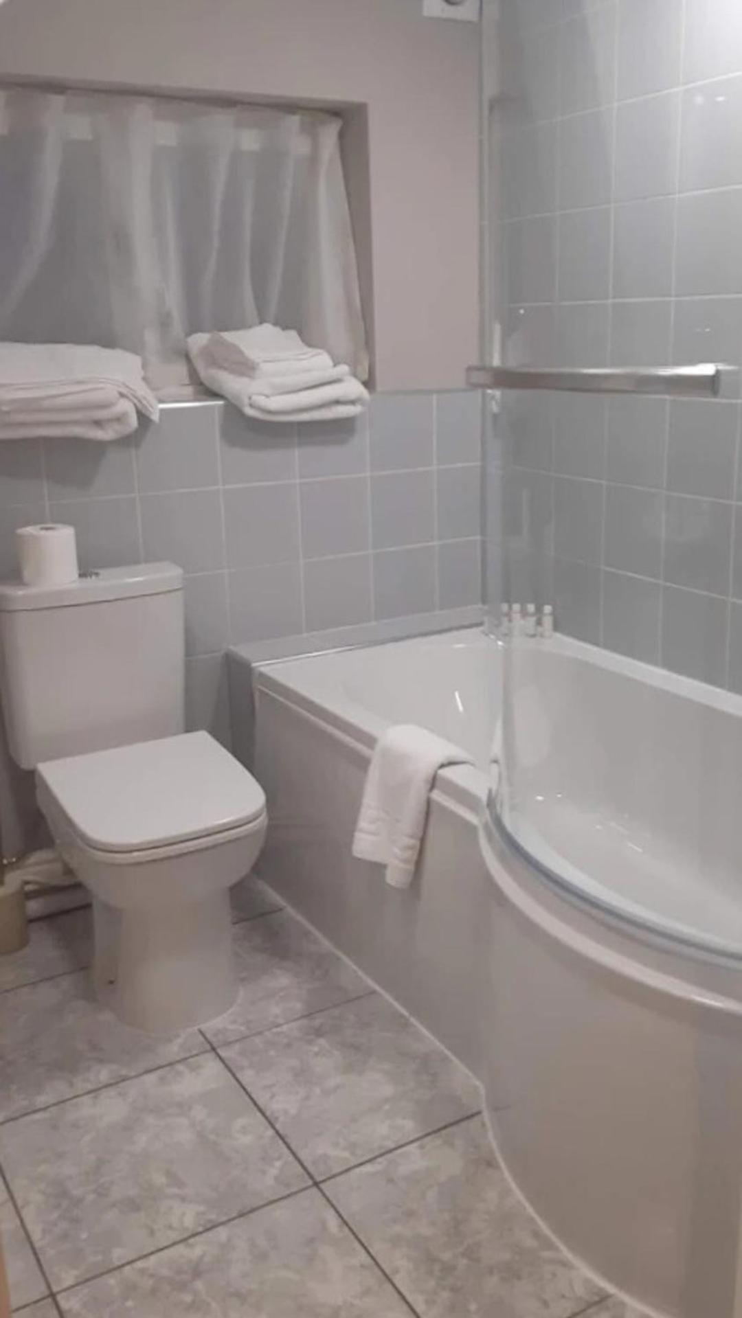 Superior Double or Twin Room photo 3
