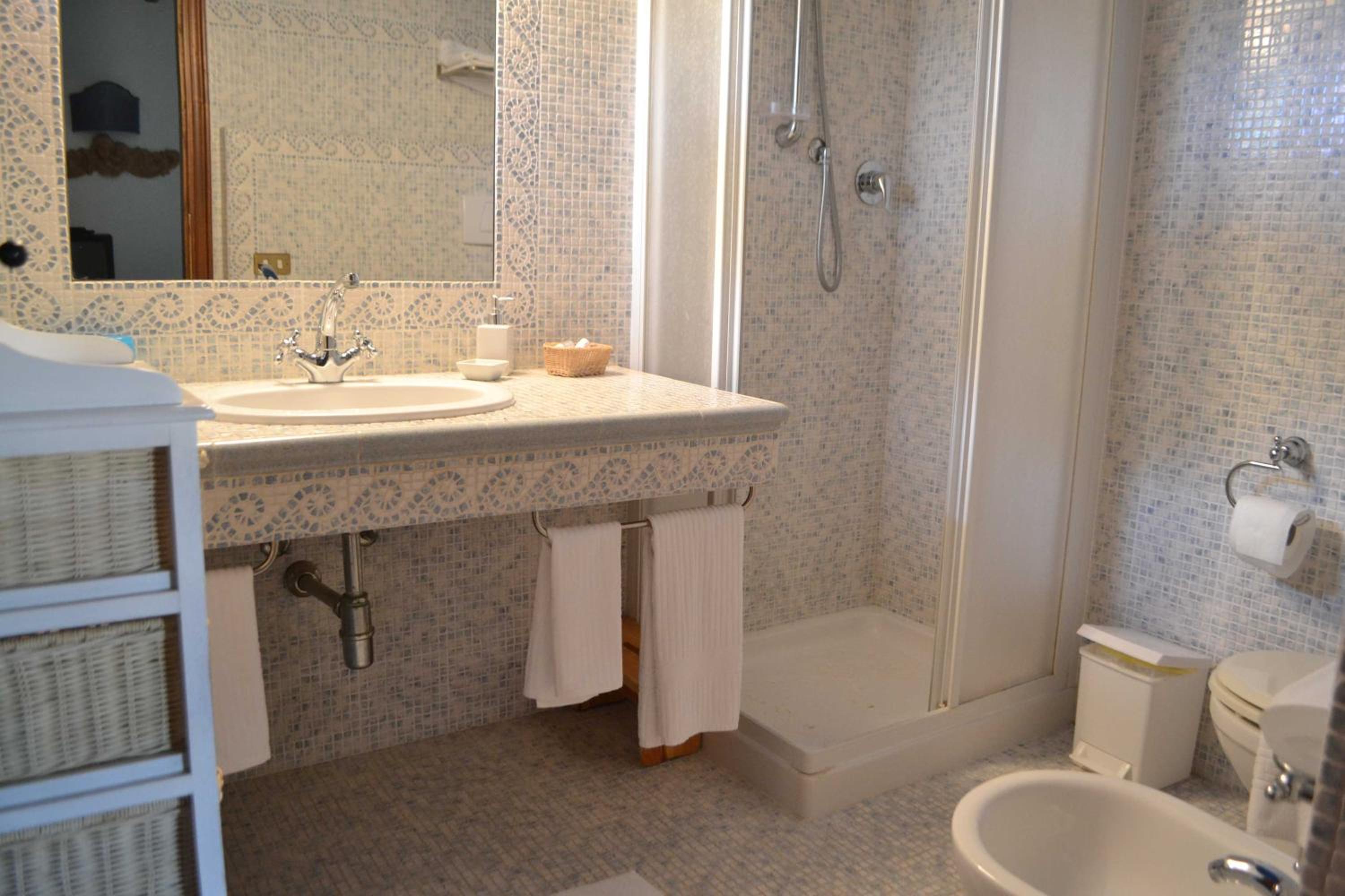 Deluxe Double Room - Photo 3