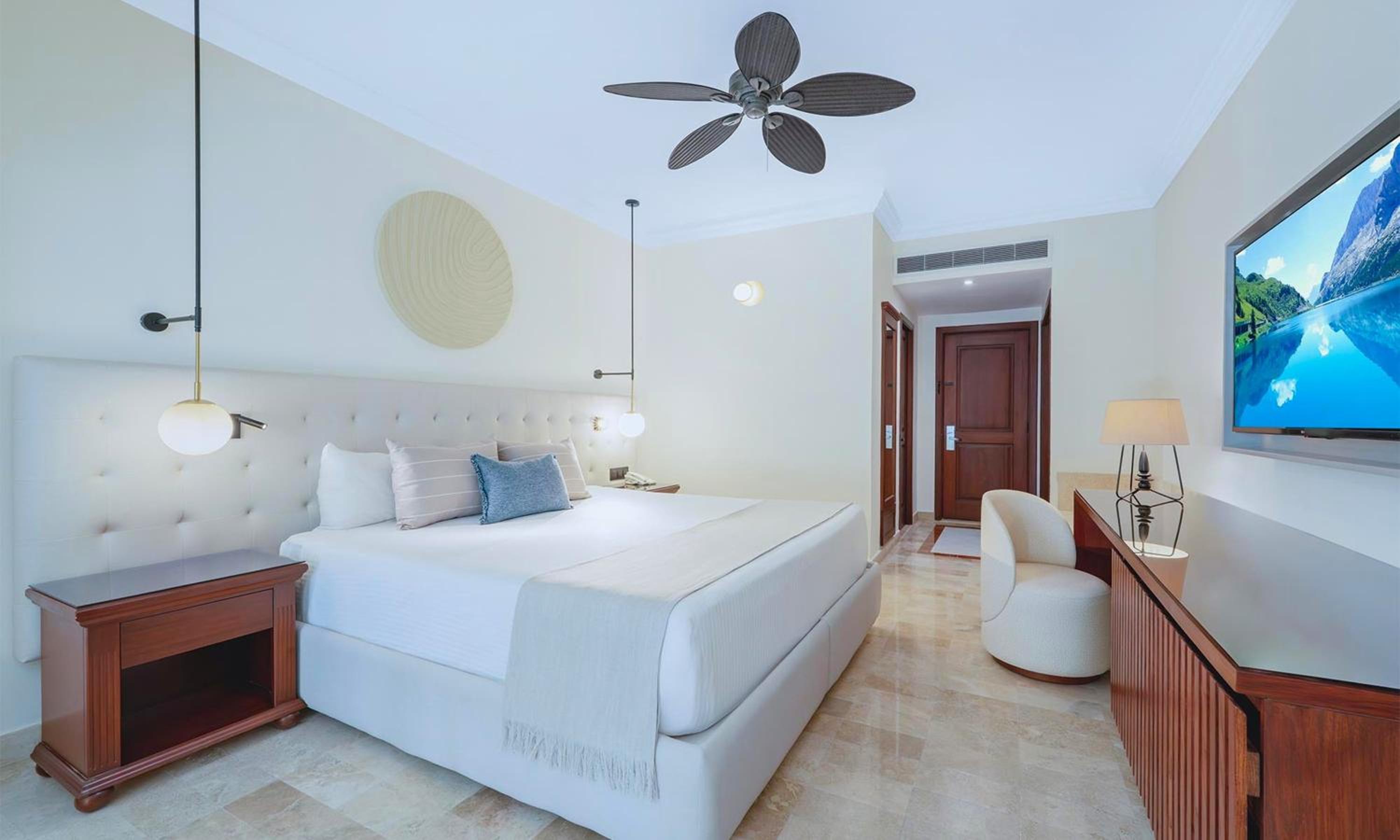 Junior Suite - Photo 1