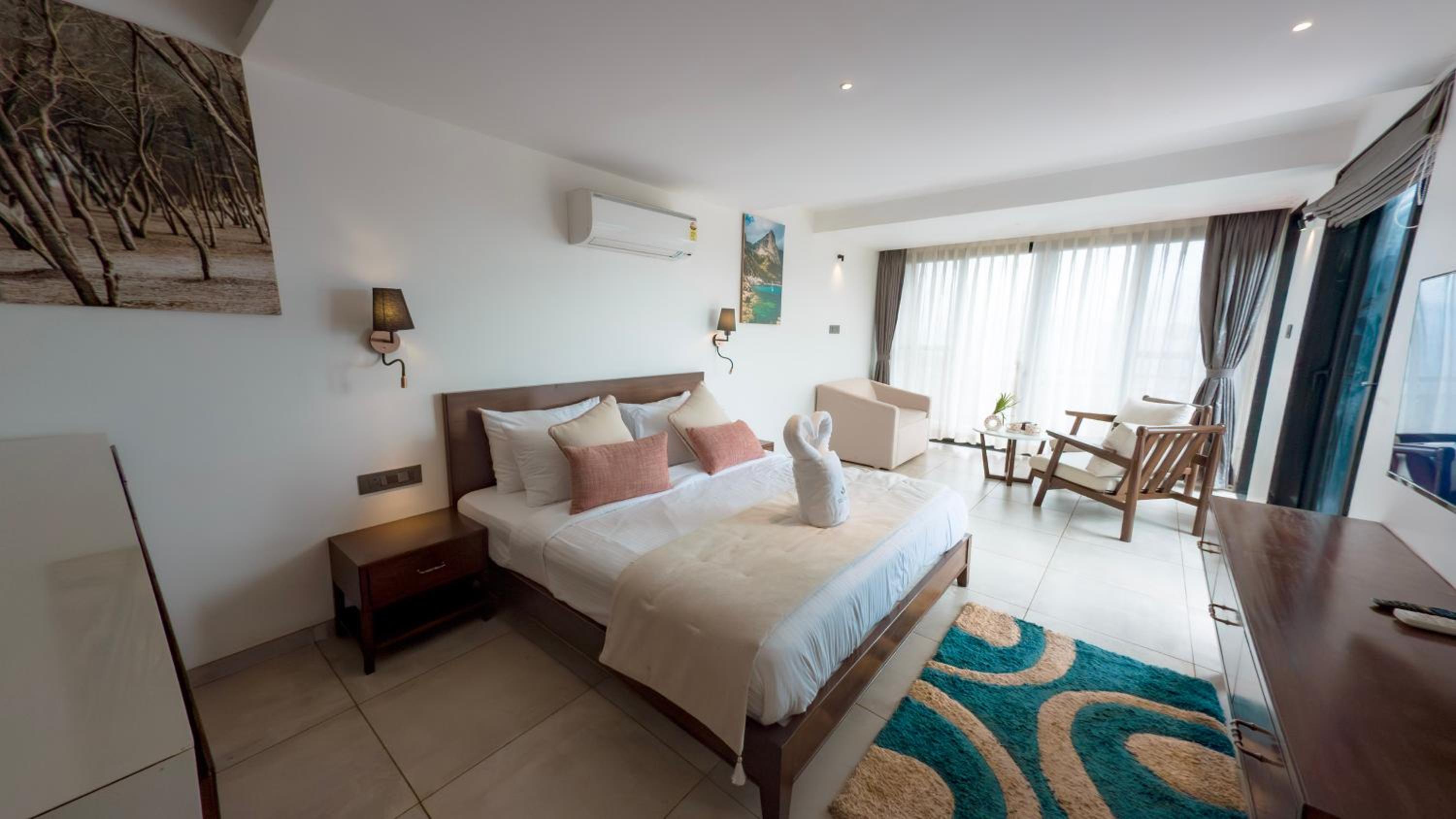 Suite with Private Pool - Photo 5