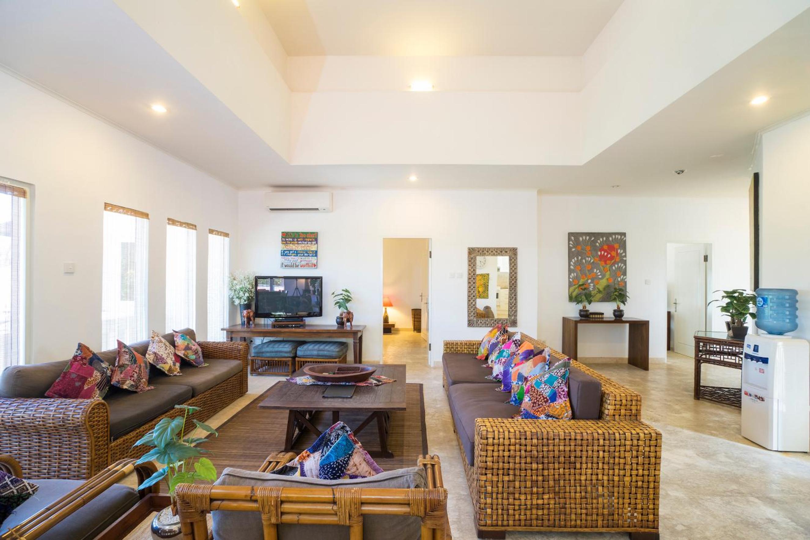 Three-Bedroom Apartment (2 bathrooms)