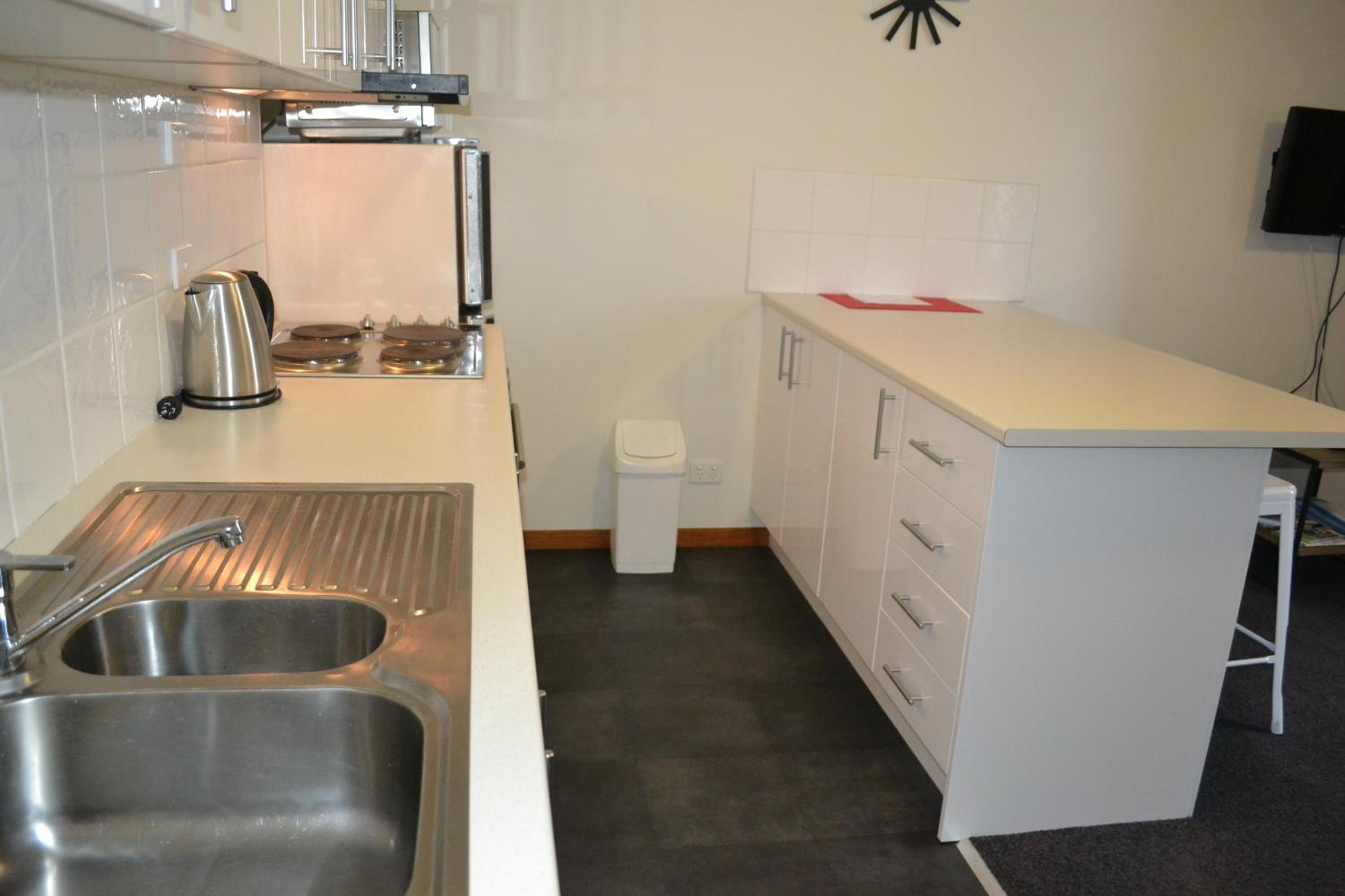 Apartment with Balcony - Photo 25