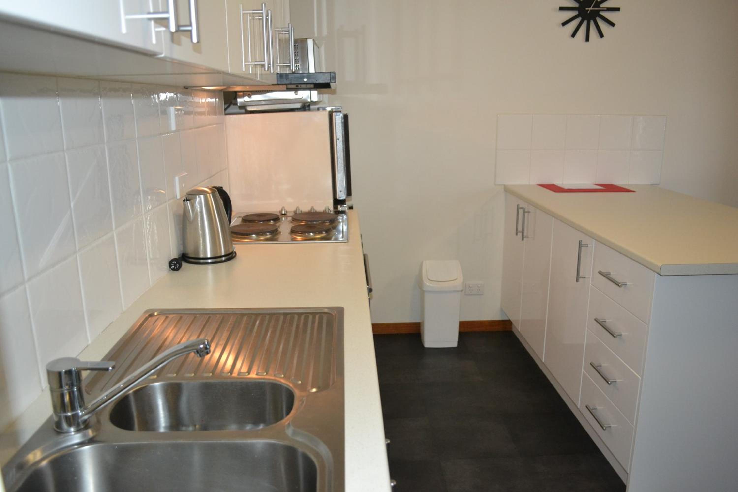 Apartment with Balcony - Photo 24