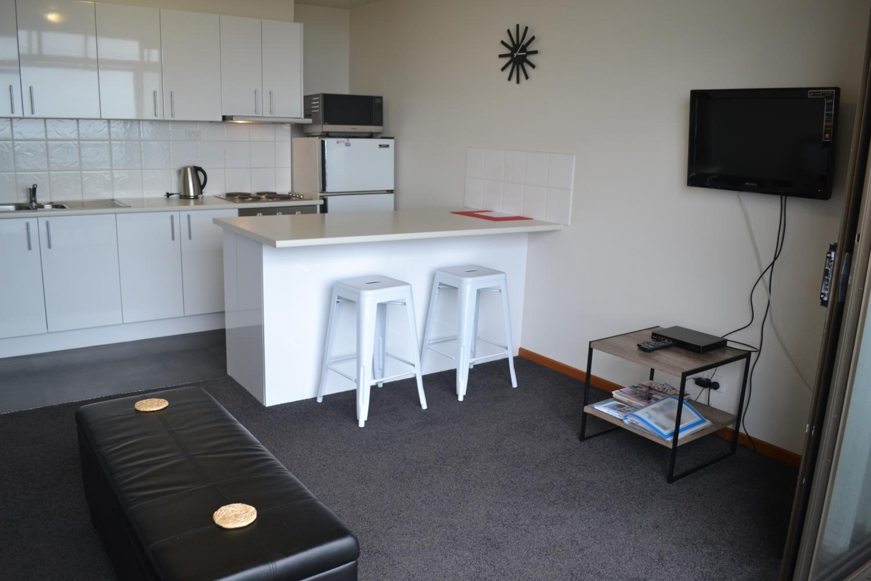 Apartment with Balcony - Photo 19