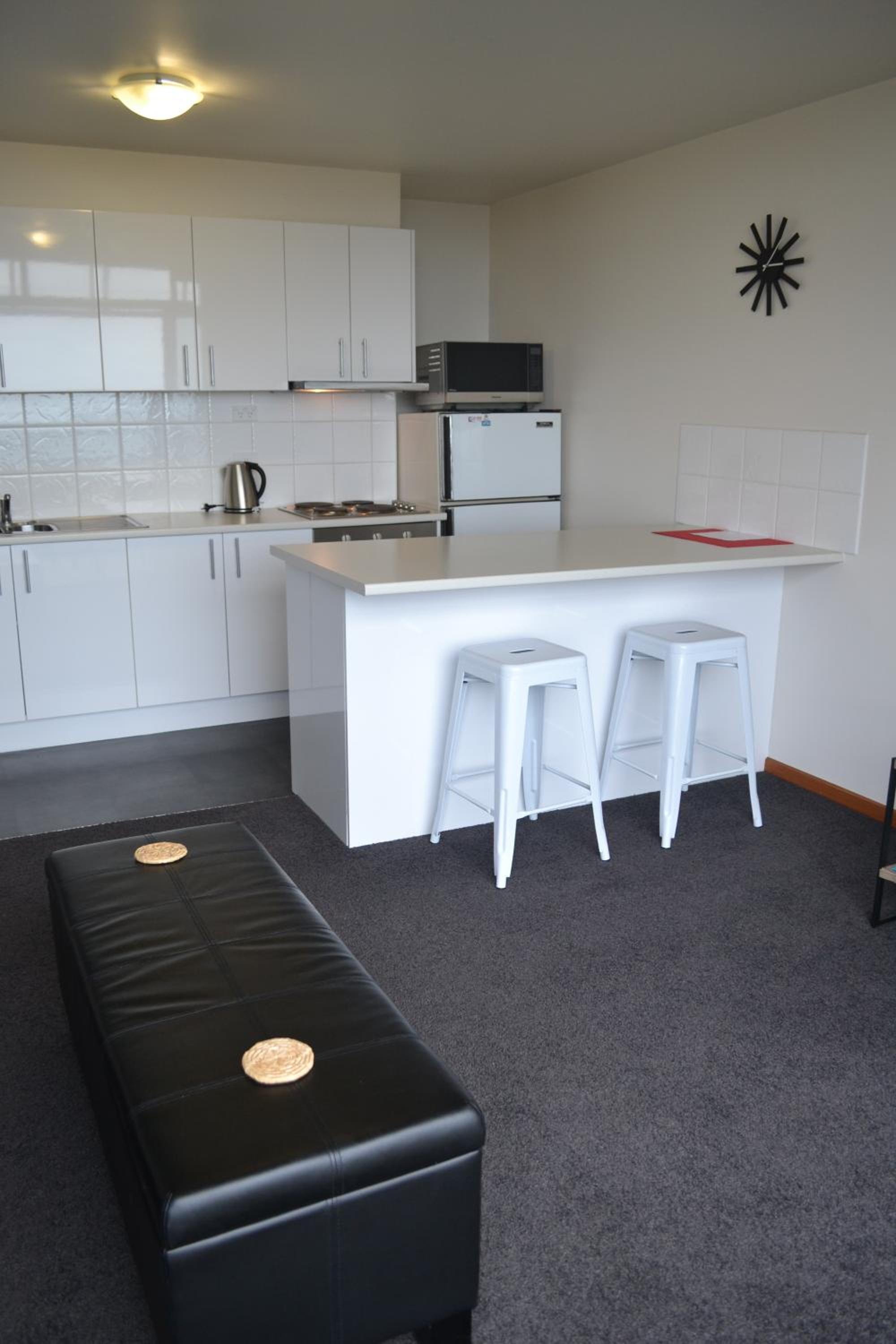 Apartment with Balcony - Photo 18