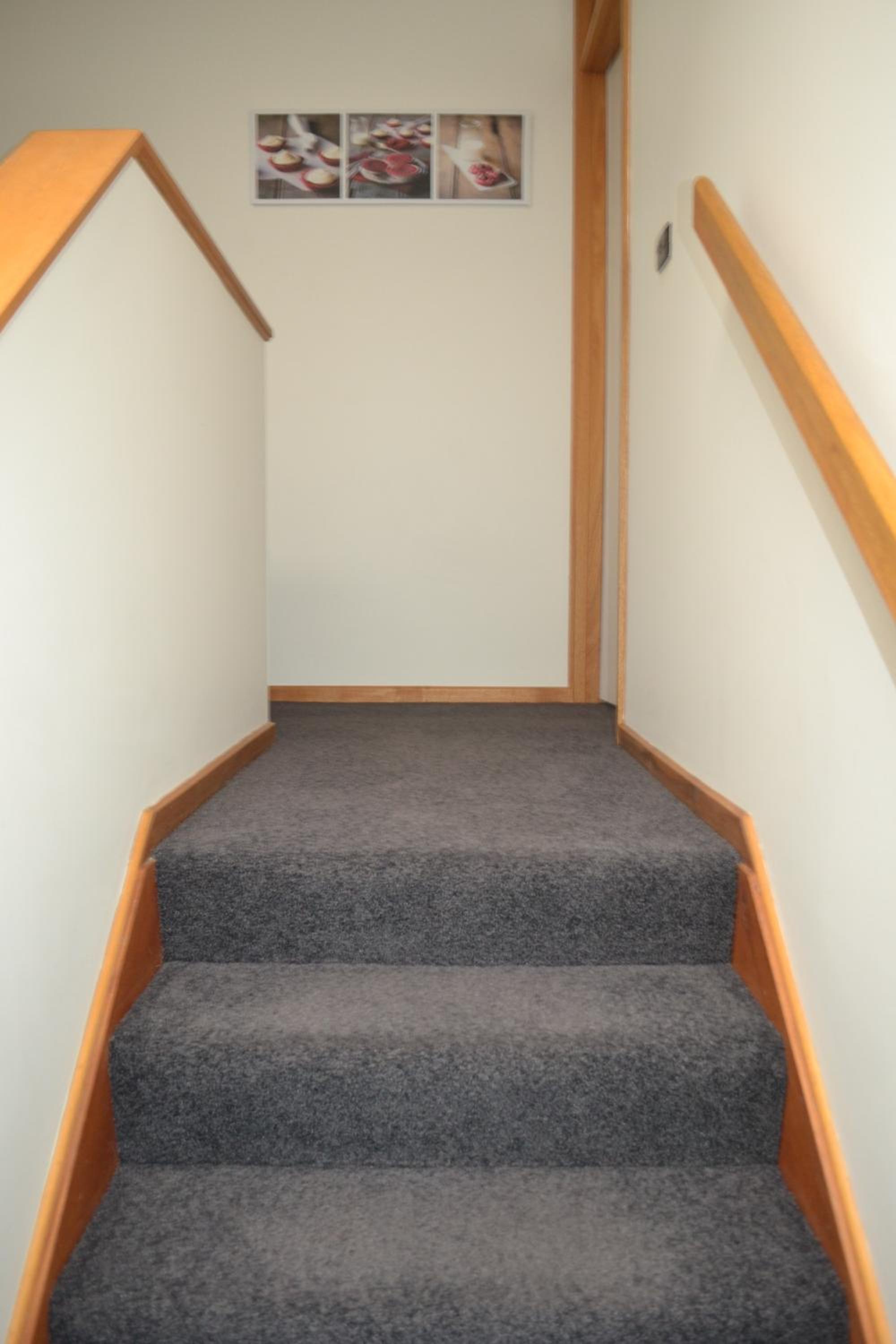 Apartment with Balcony - Photo 17