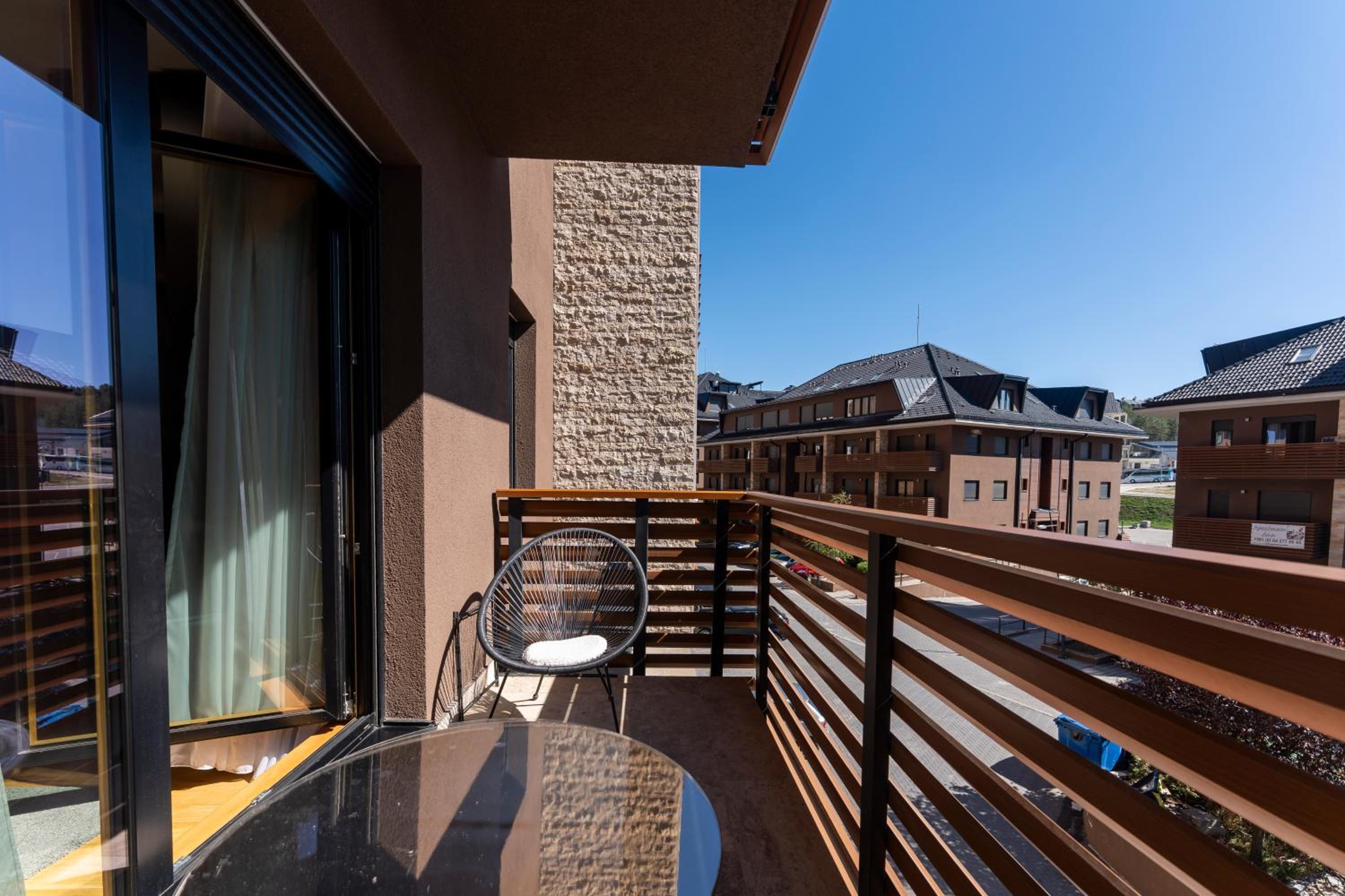 Deluxe Apartment
