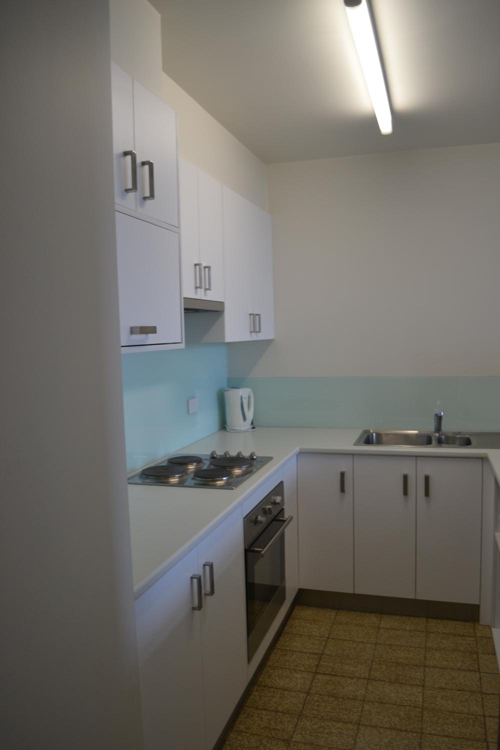 Apartment with Balcony - Photo 12