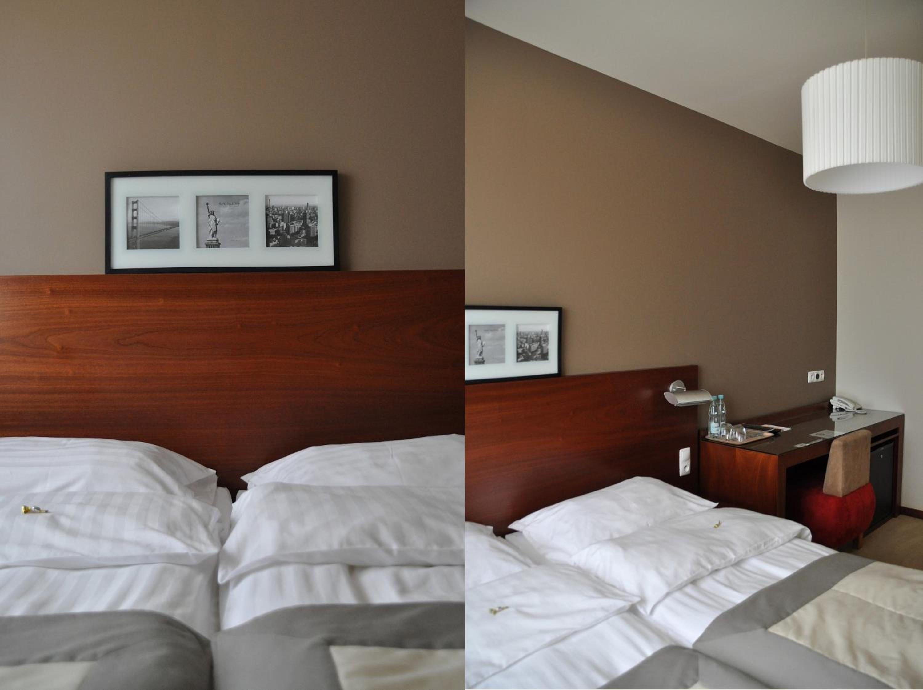 Double or Twin Room photo 3