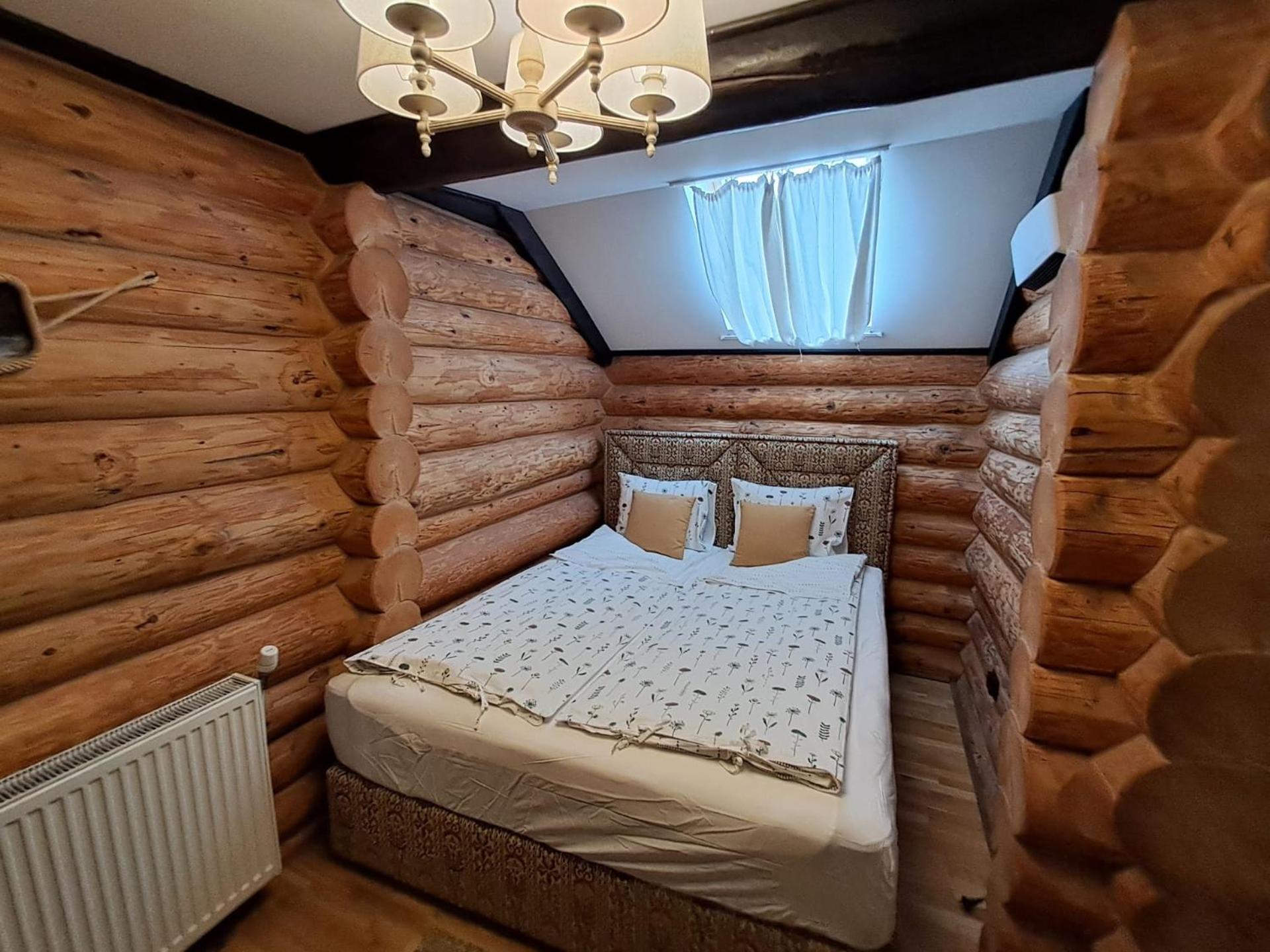 Economy Double Room photo 1