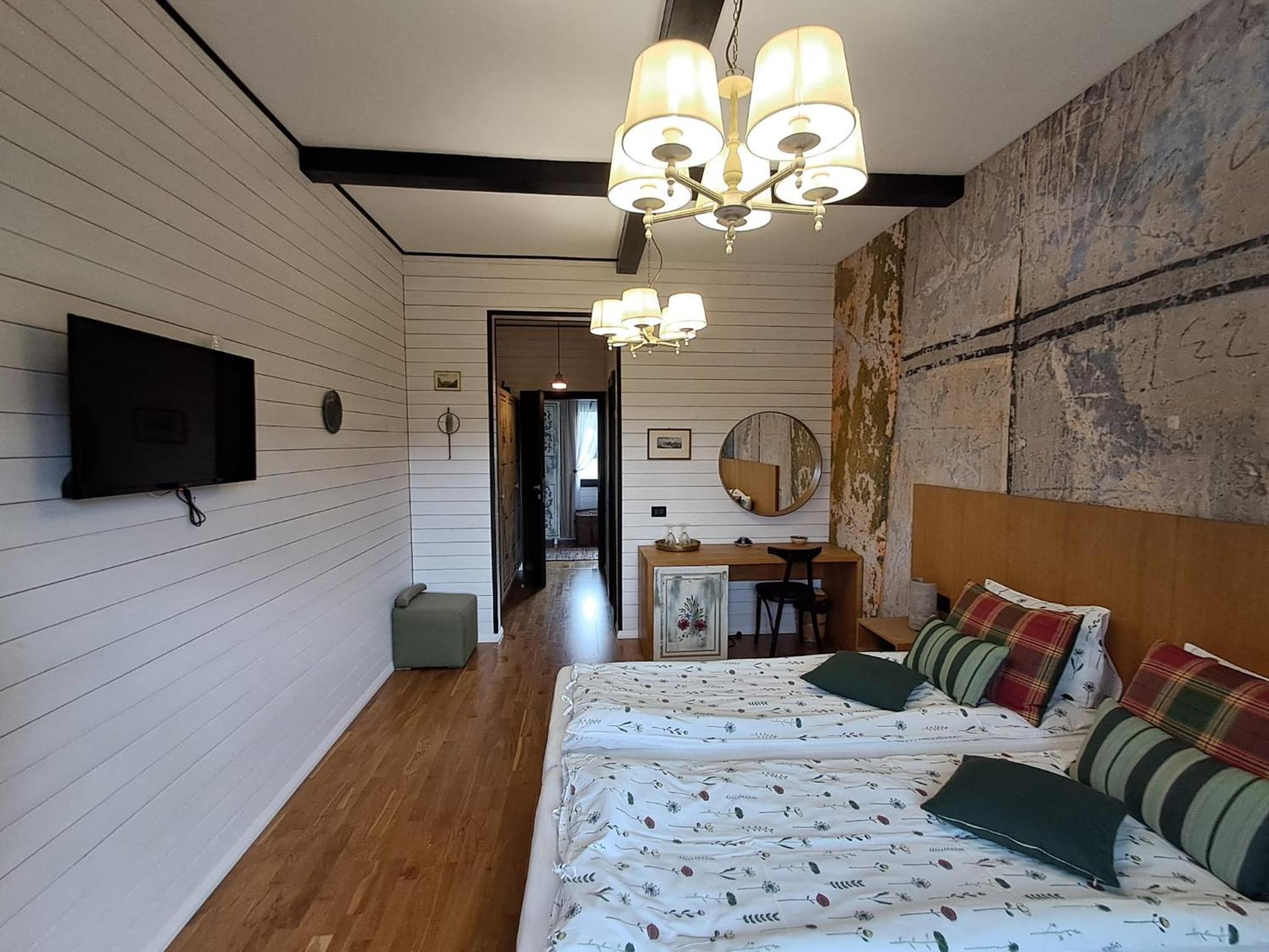 Deluxe Double Room photo 3