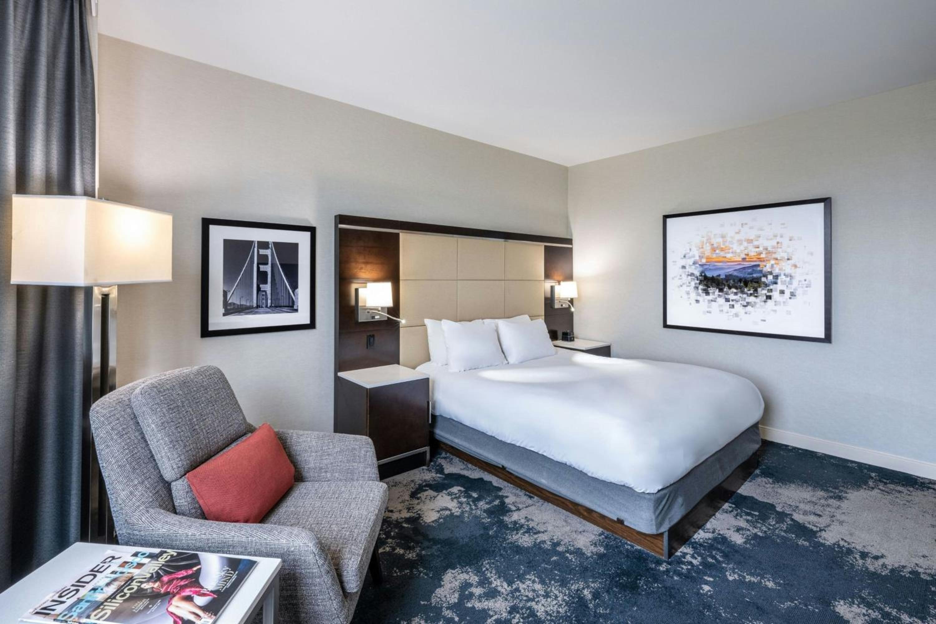 Standard King Room - Photo 2