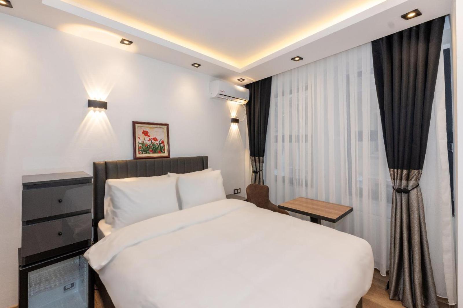 Economy Double Room photo 2