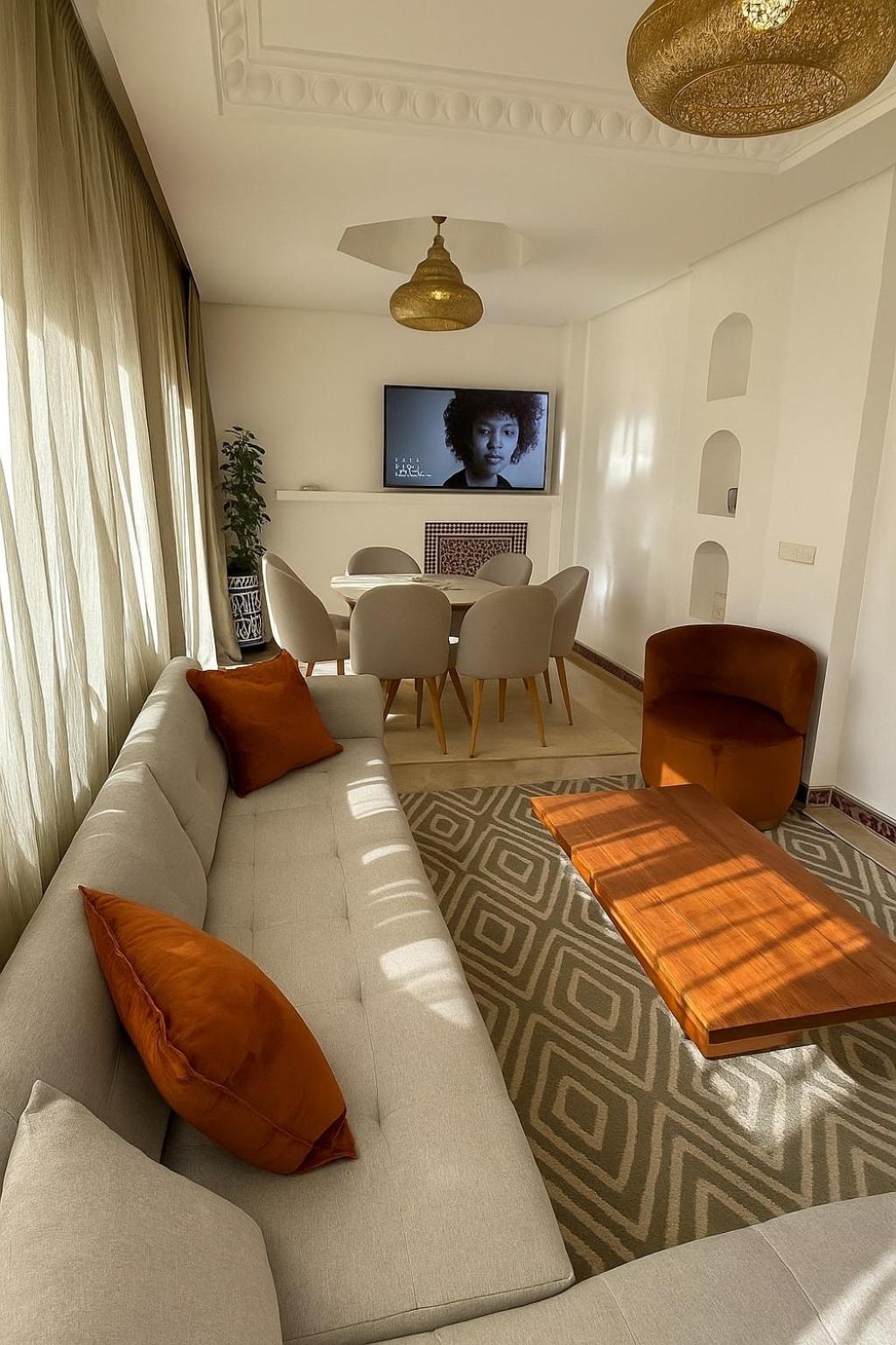 Apartment photo 2