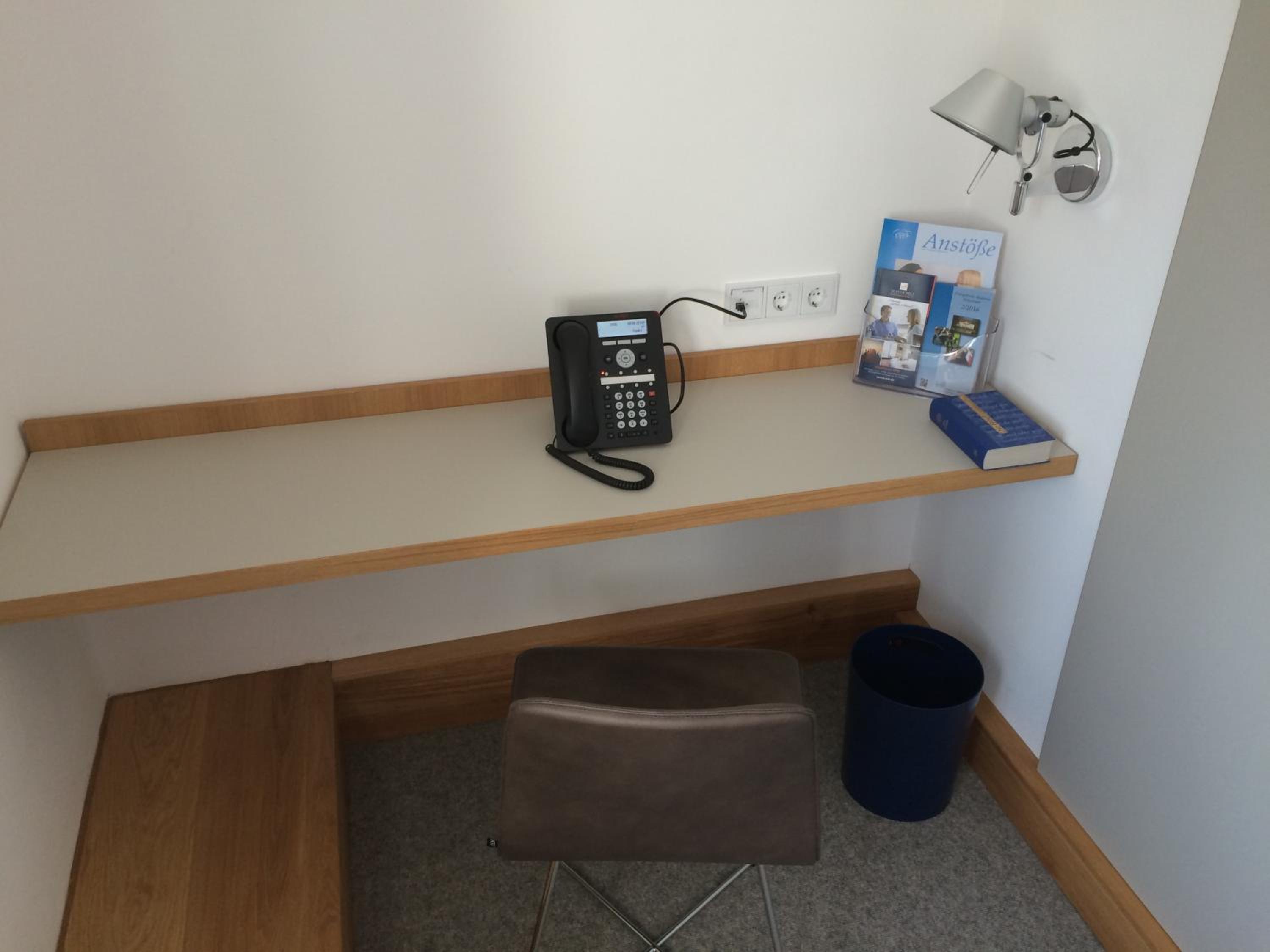 Single Room photo 3