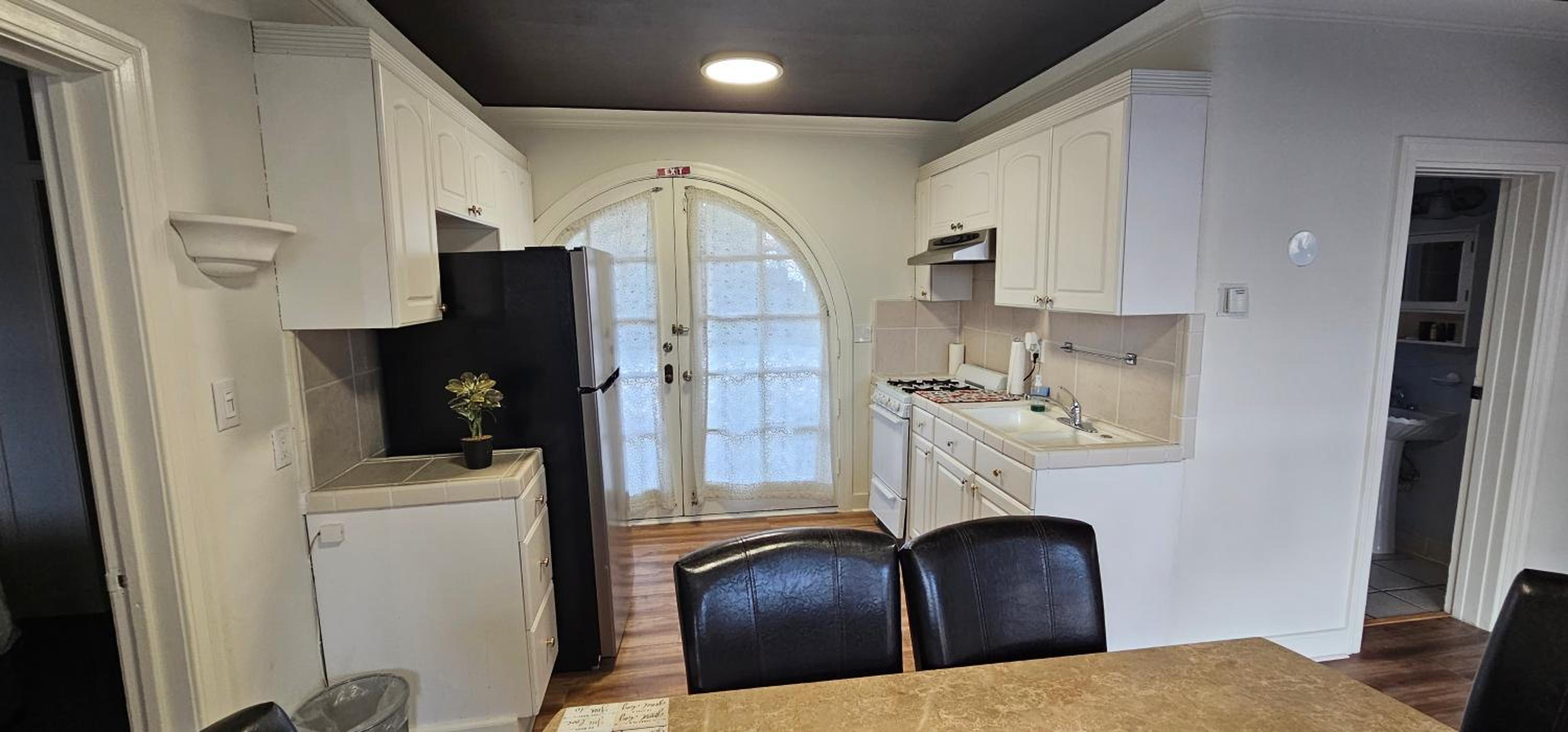 Two-Bedroom Family Suite with Kitchen photo 3