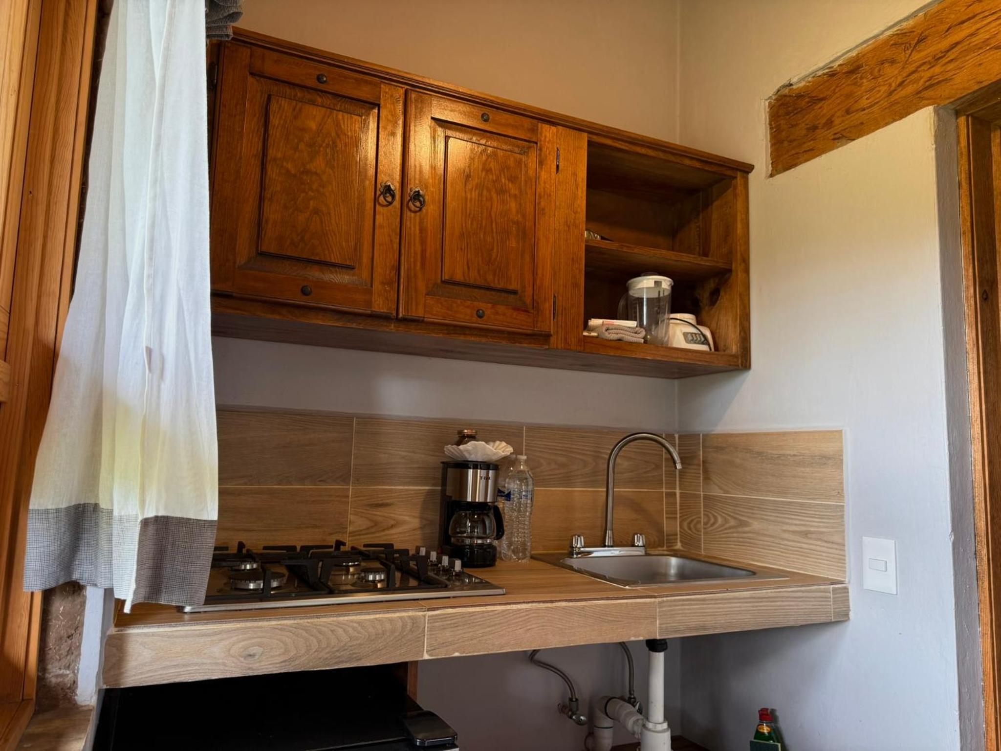 One-Bedroom House - Photo 19