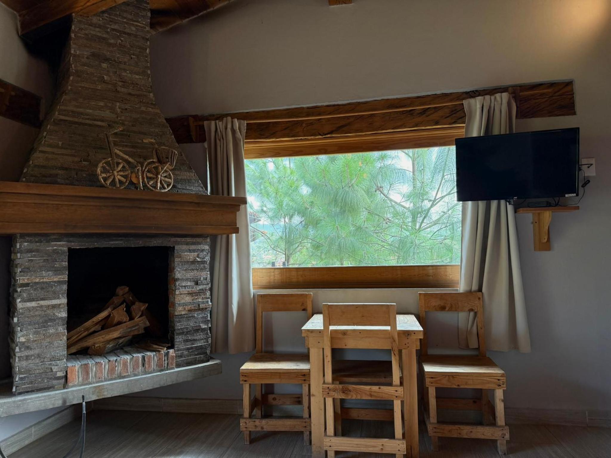 One-Bedroom House - Photo 10