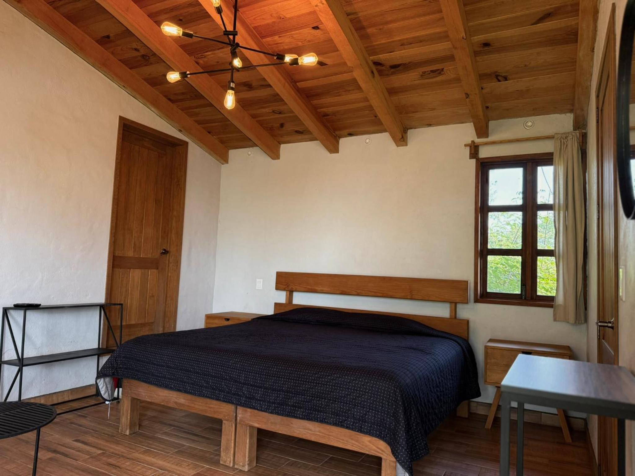 Two-Bedroom House - Photo 8