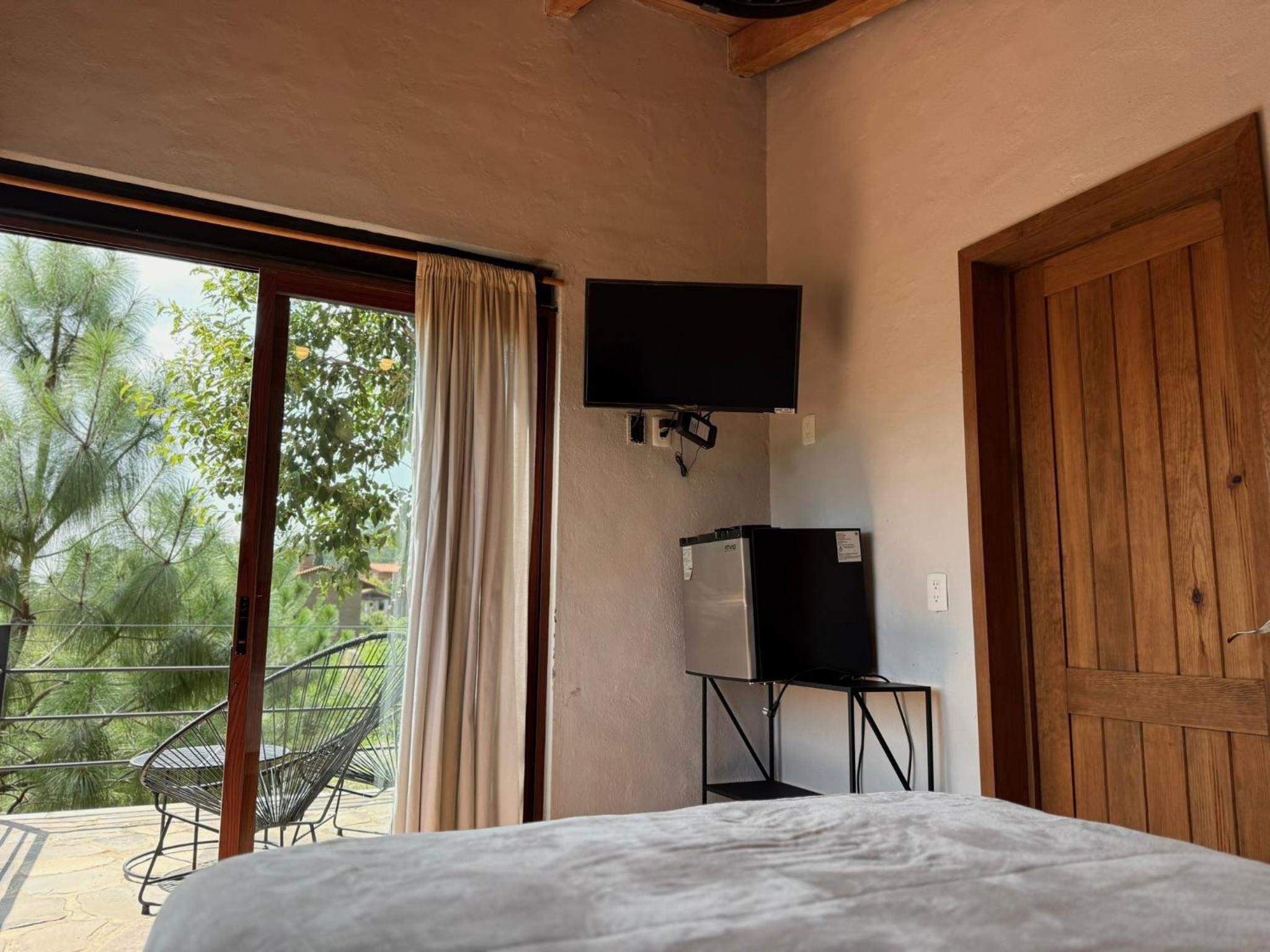 Two-Bedroom House - Photo 27