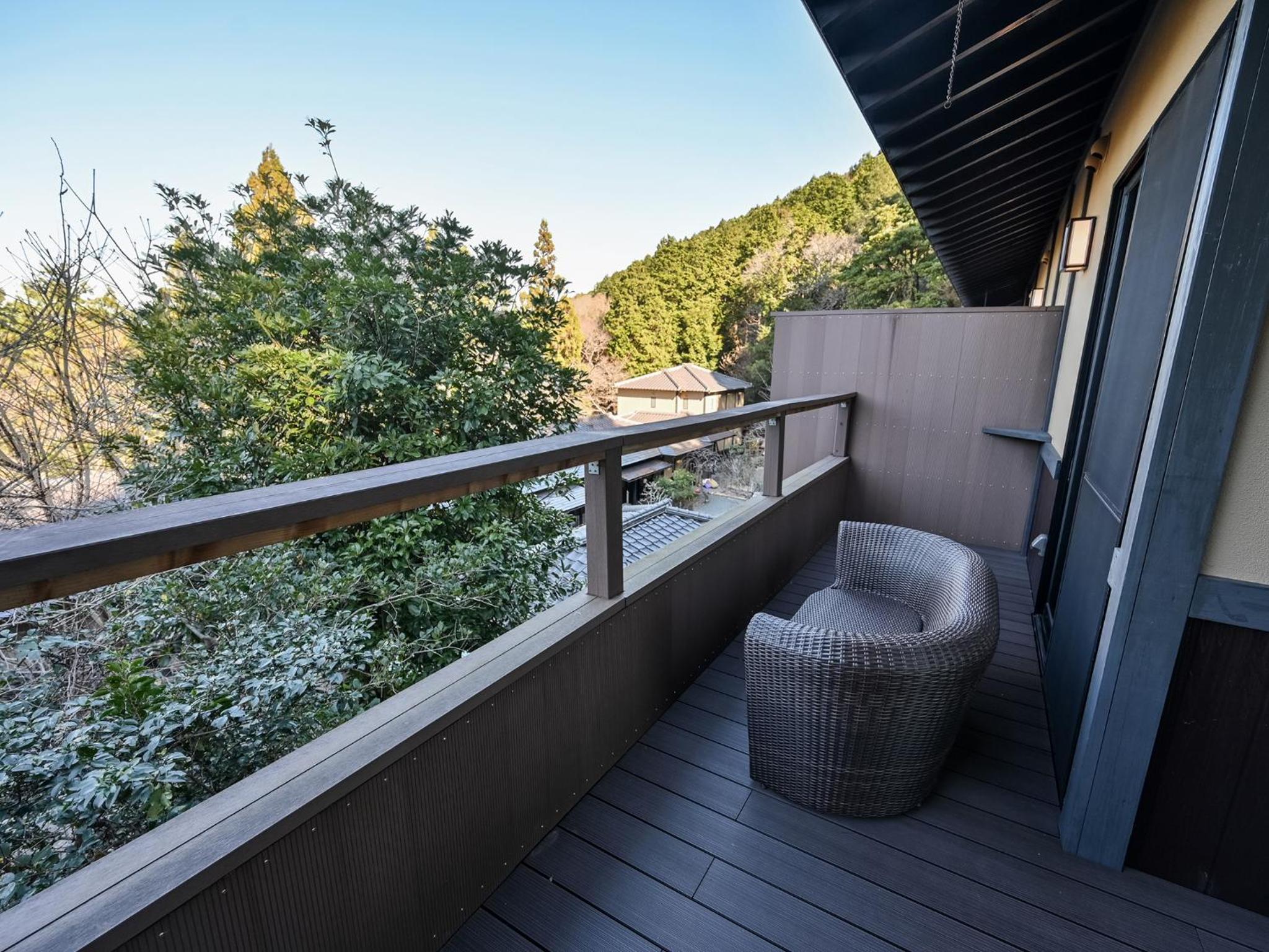 Japanese-Style Quadruple Room photo 3
