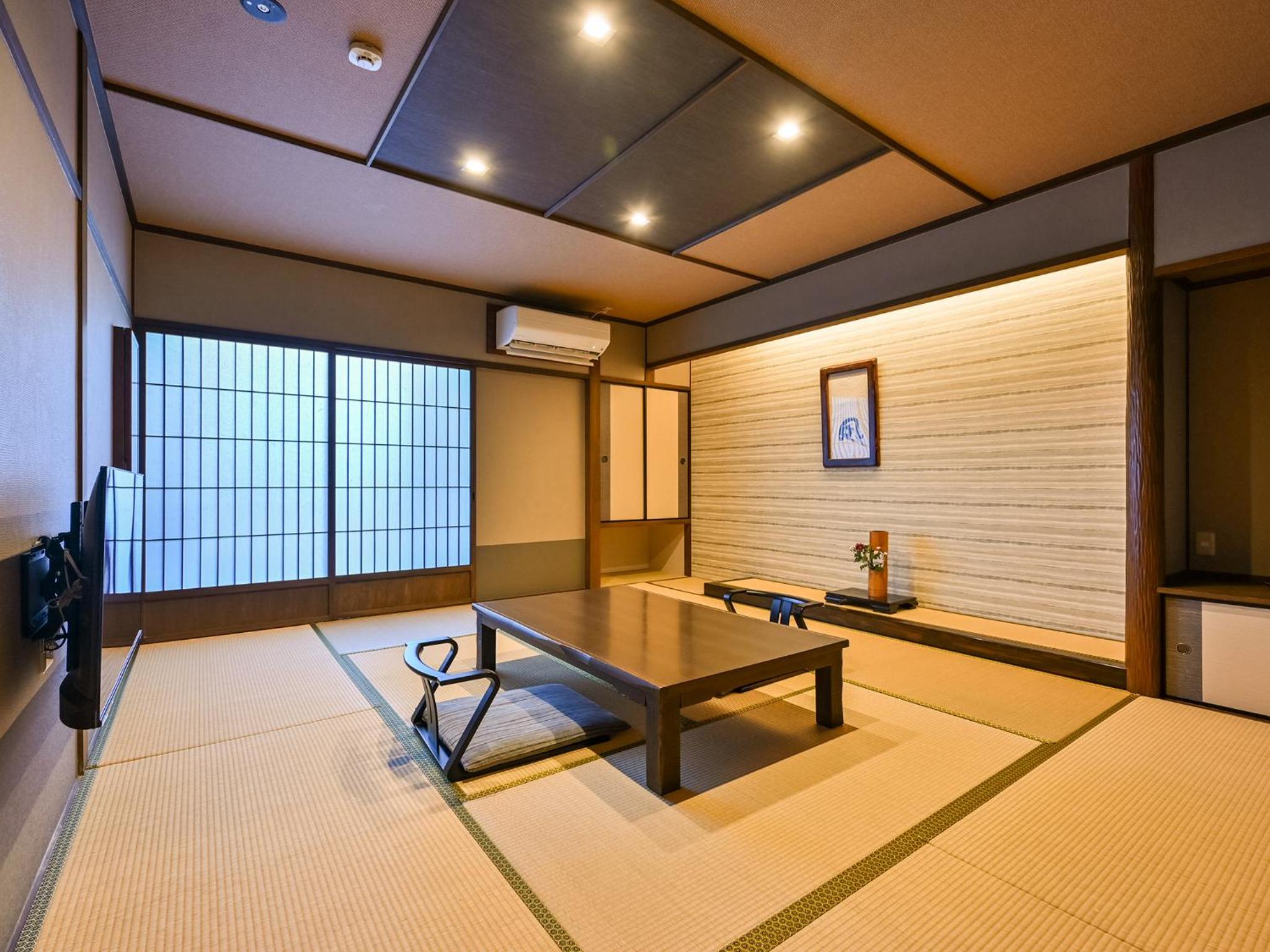 Japanese-Style Quadruple Room photo 2