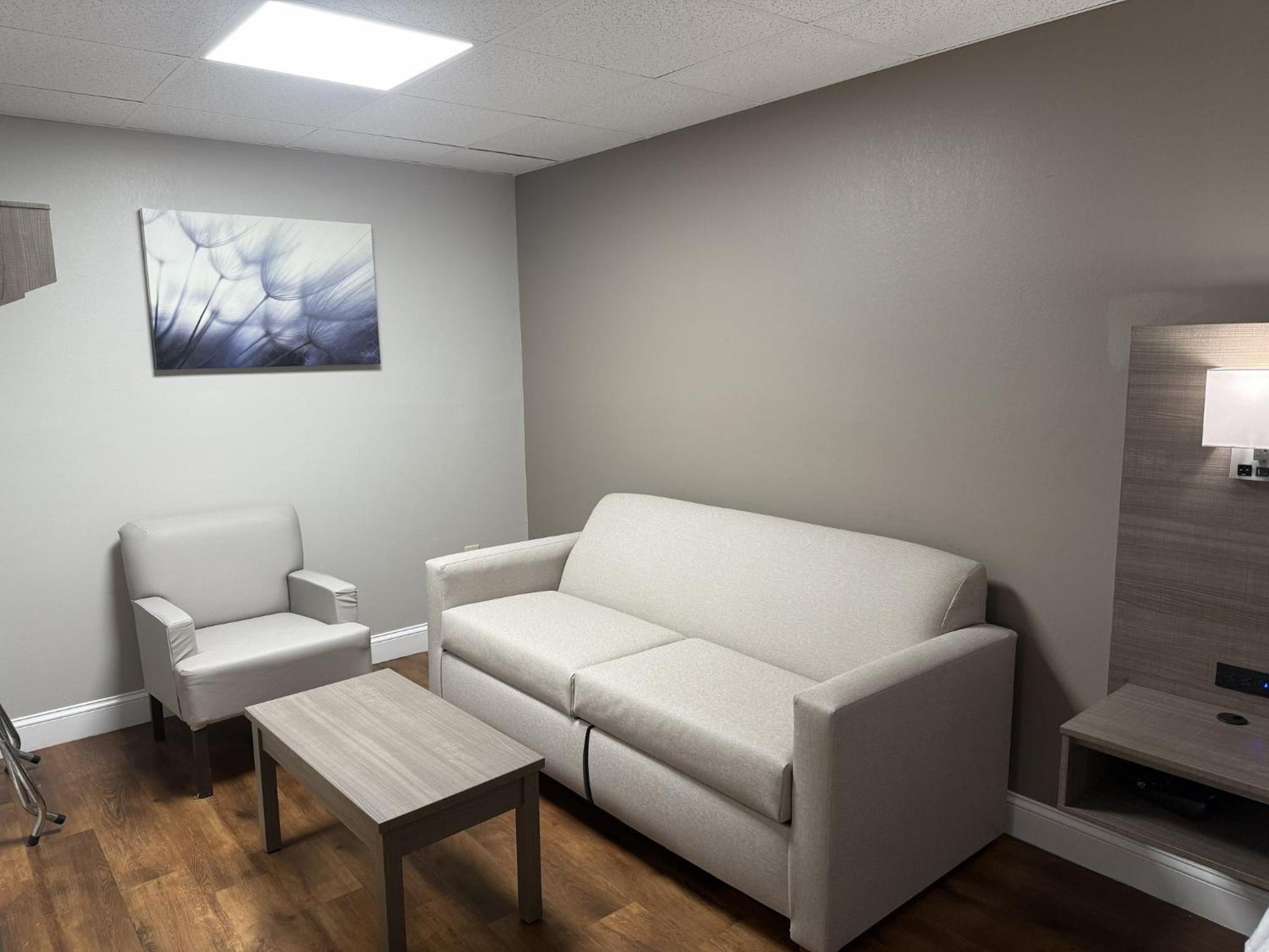 Suite King Room Non-Smoking photo 2
