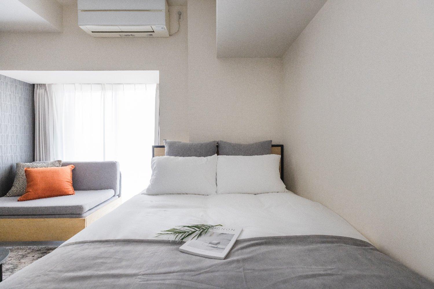 One-Bedroom Apartment photo 1